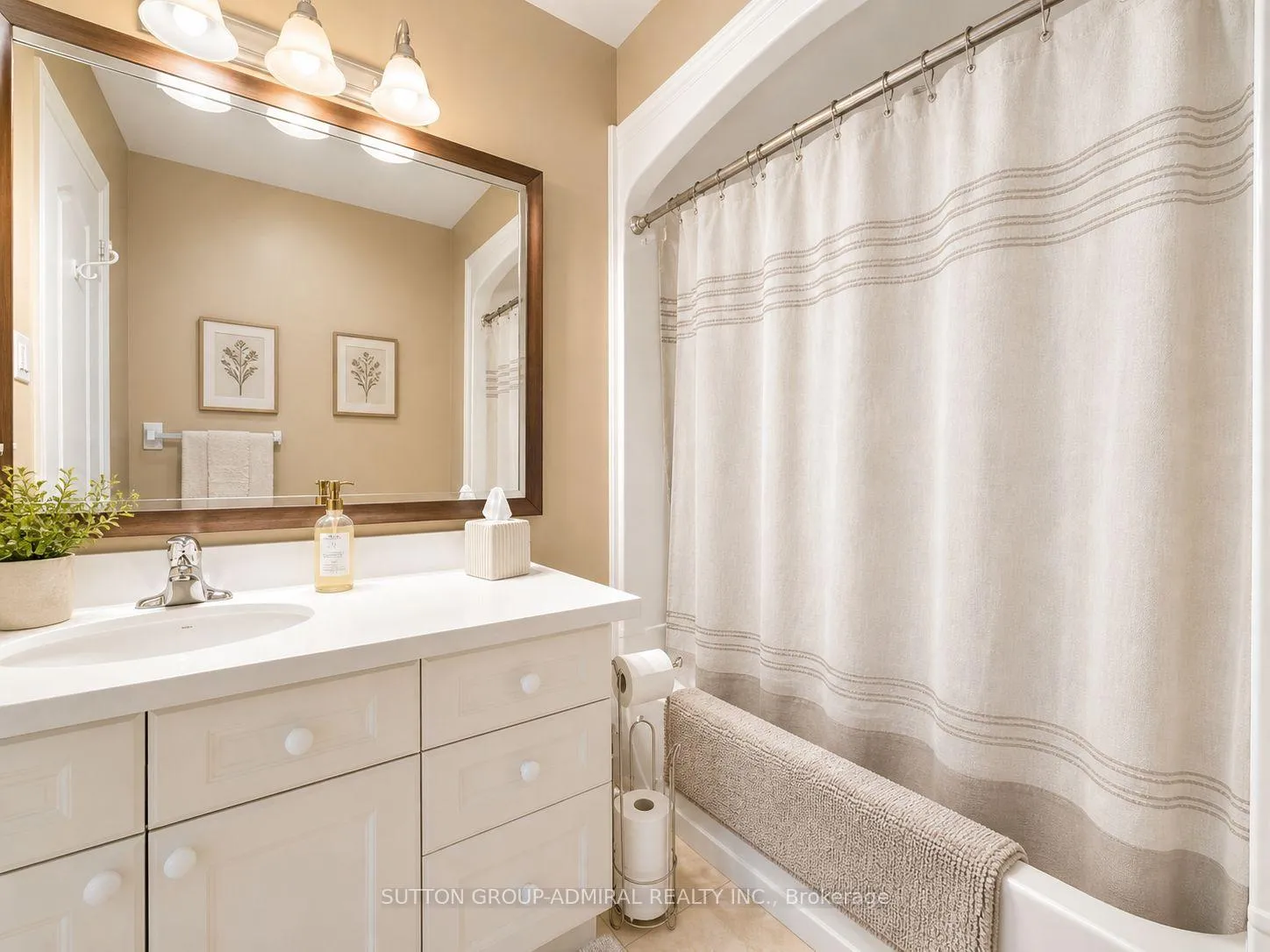 Photo 3 of 164 Wildwood Trail, Barrie, Ardagh — HOMEH