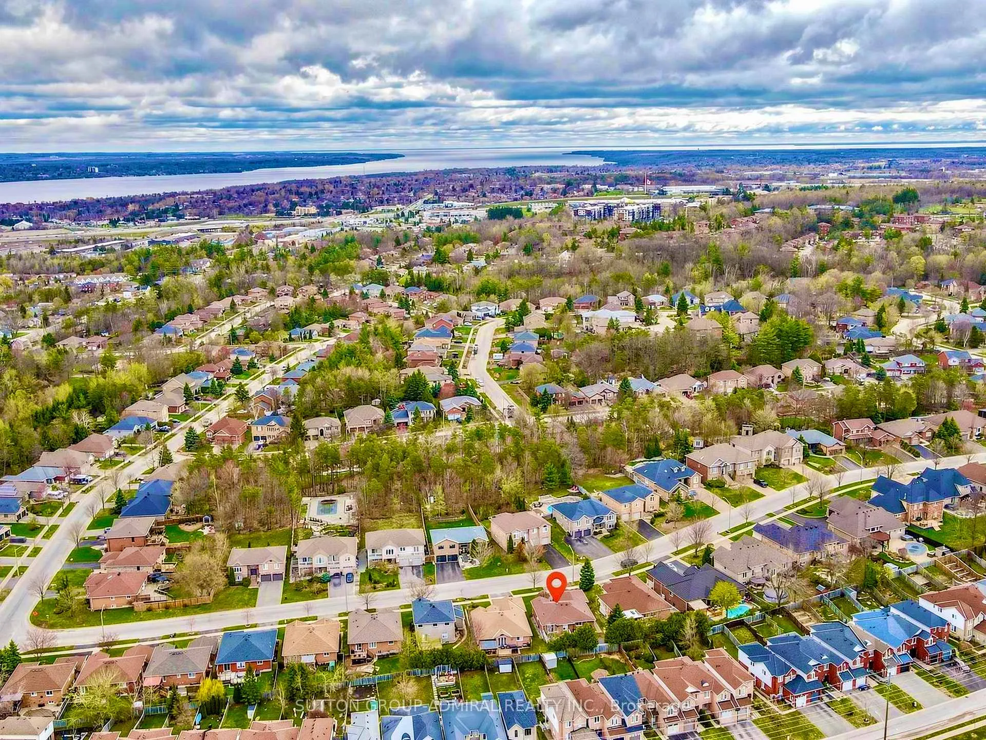 Photo 20 of 164 Wildwood Trail, Barrie, Ardagh — HOMEH