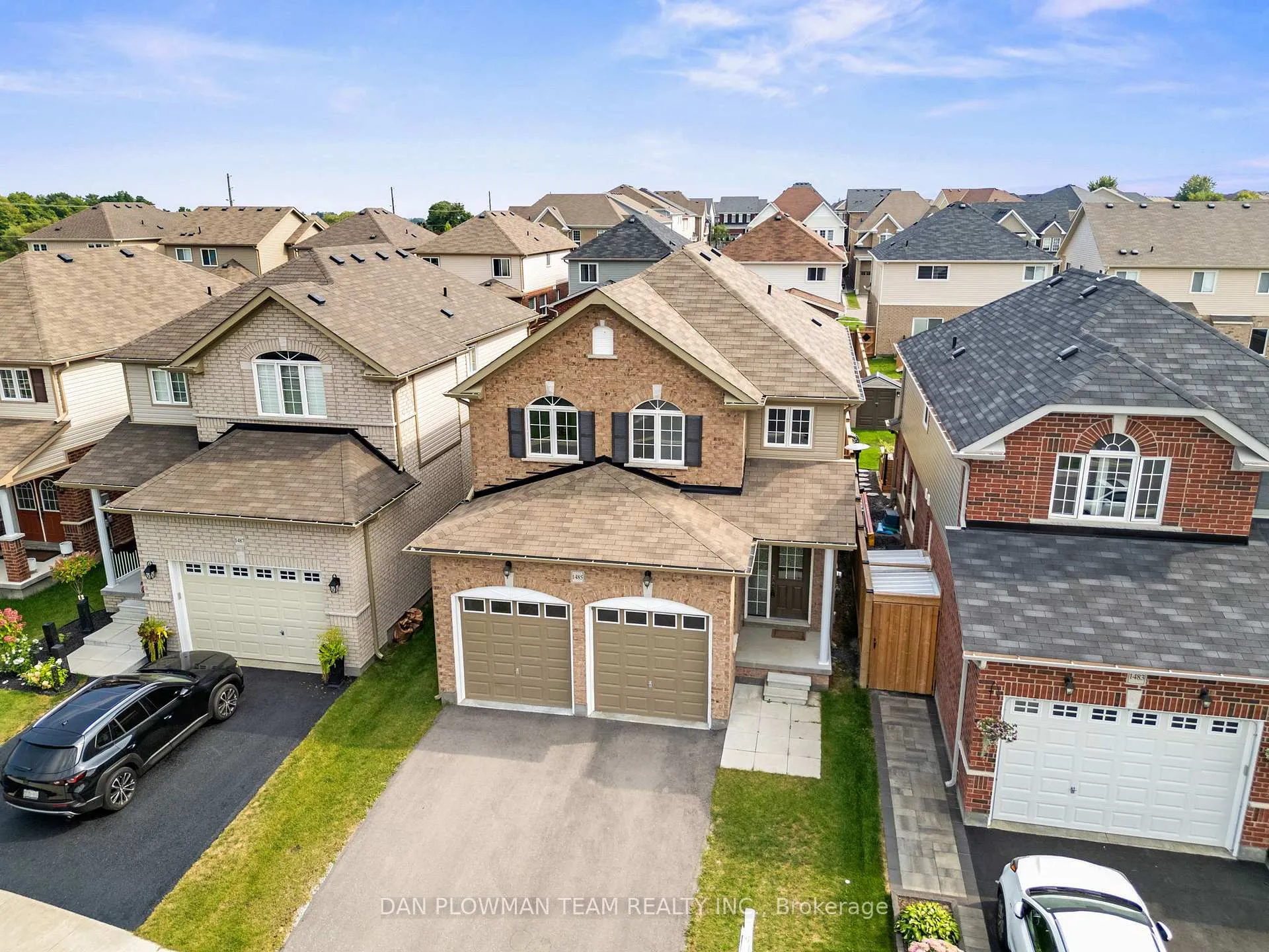 Front of 1485 Dunedin Crescent