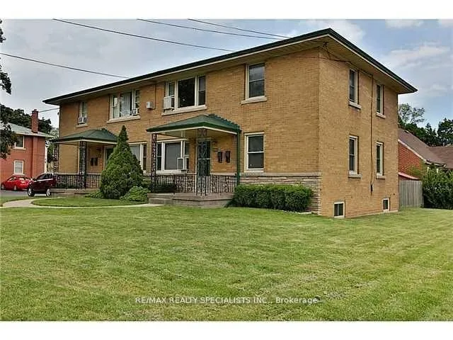 Photo 1 of Unit 2, 2006 Maplewood Drive, Burlington, Brant — HOMEH