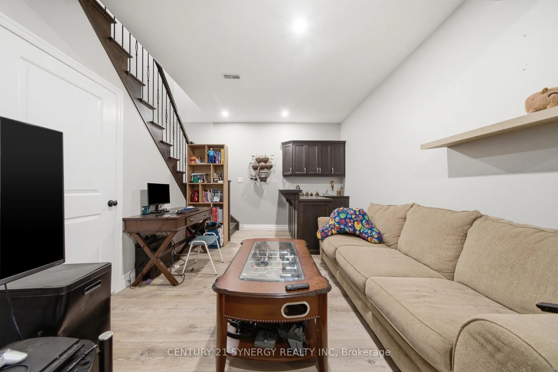 Photo 27 of 376 Gallivan Road, Quinte West, Sidney Ward — HOMEH