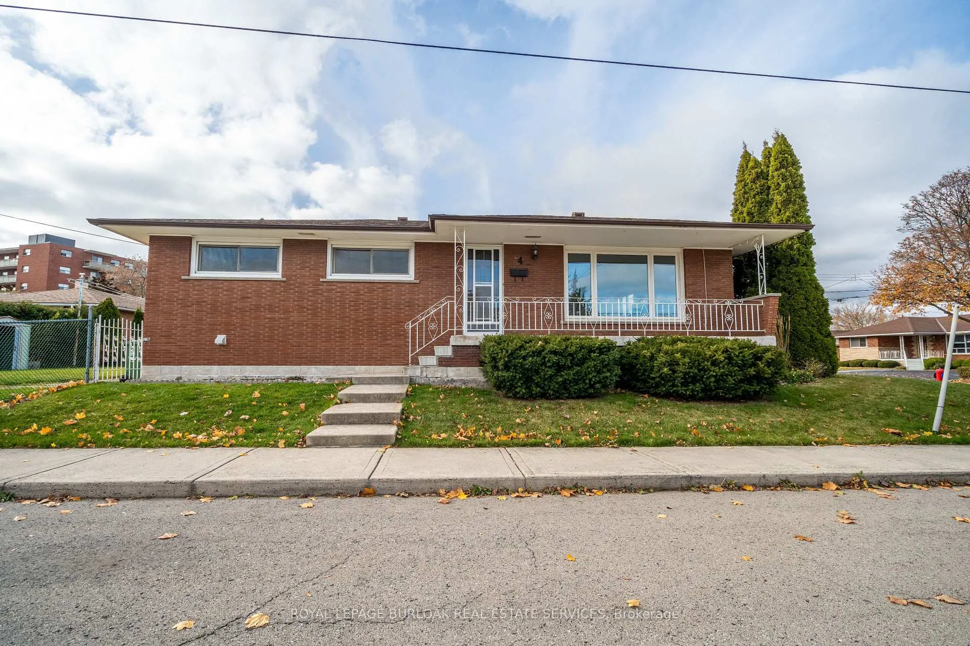 Photo 1 of Unit Upper, 4 Starlight Court, Hamilton, Corman — HOMEH