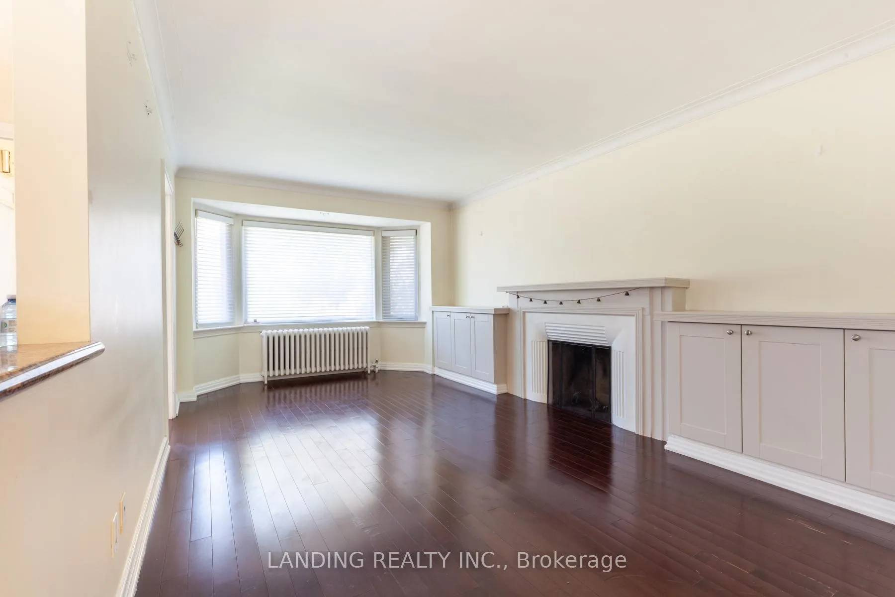 Photo 3 of 53 Elvina Gardens, Toronto, Mount Pleasant East — HOMEH