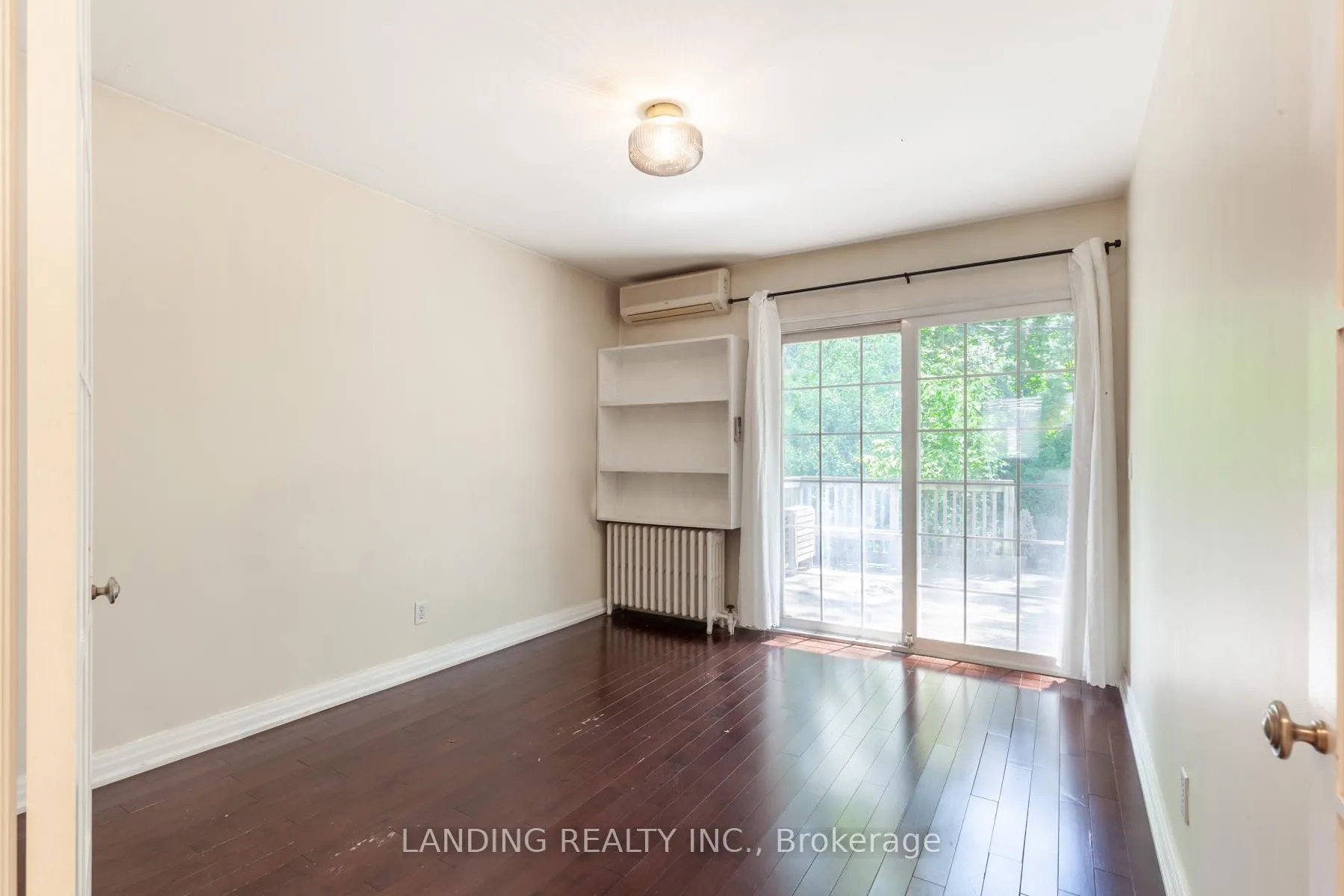 Photo 7 of 53 Elvina Gardens, Toronto, Mount Pleasant East — HOMEH