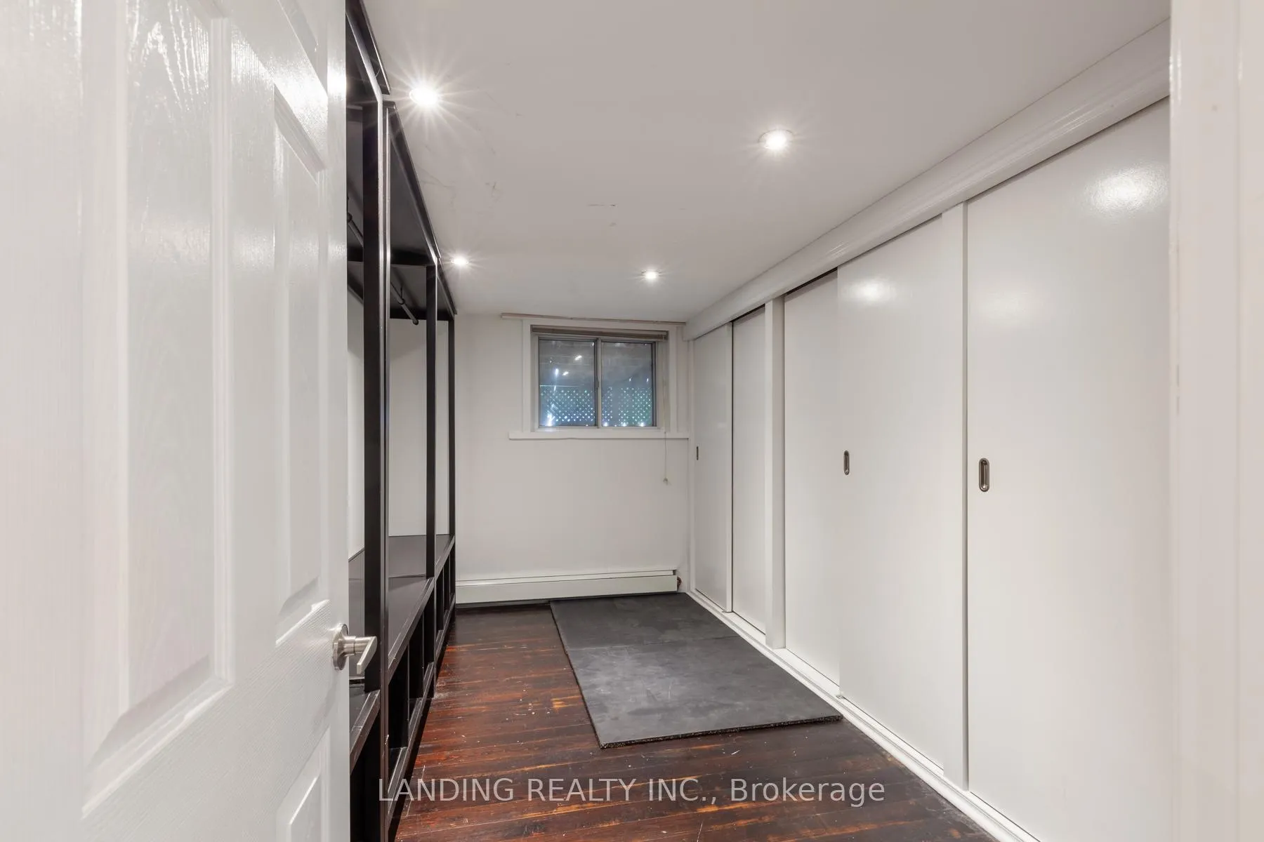 Photo 14 of 53 Elvina Gardens, Toronto, Mount Pleasant East — HOMEH