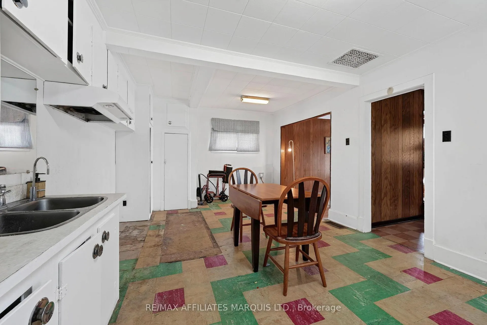 Photo 11 of 343 Carleton Street, Cornwall, Cornwall — HOMEH