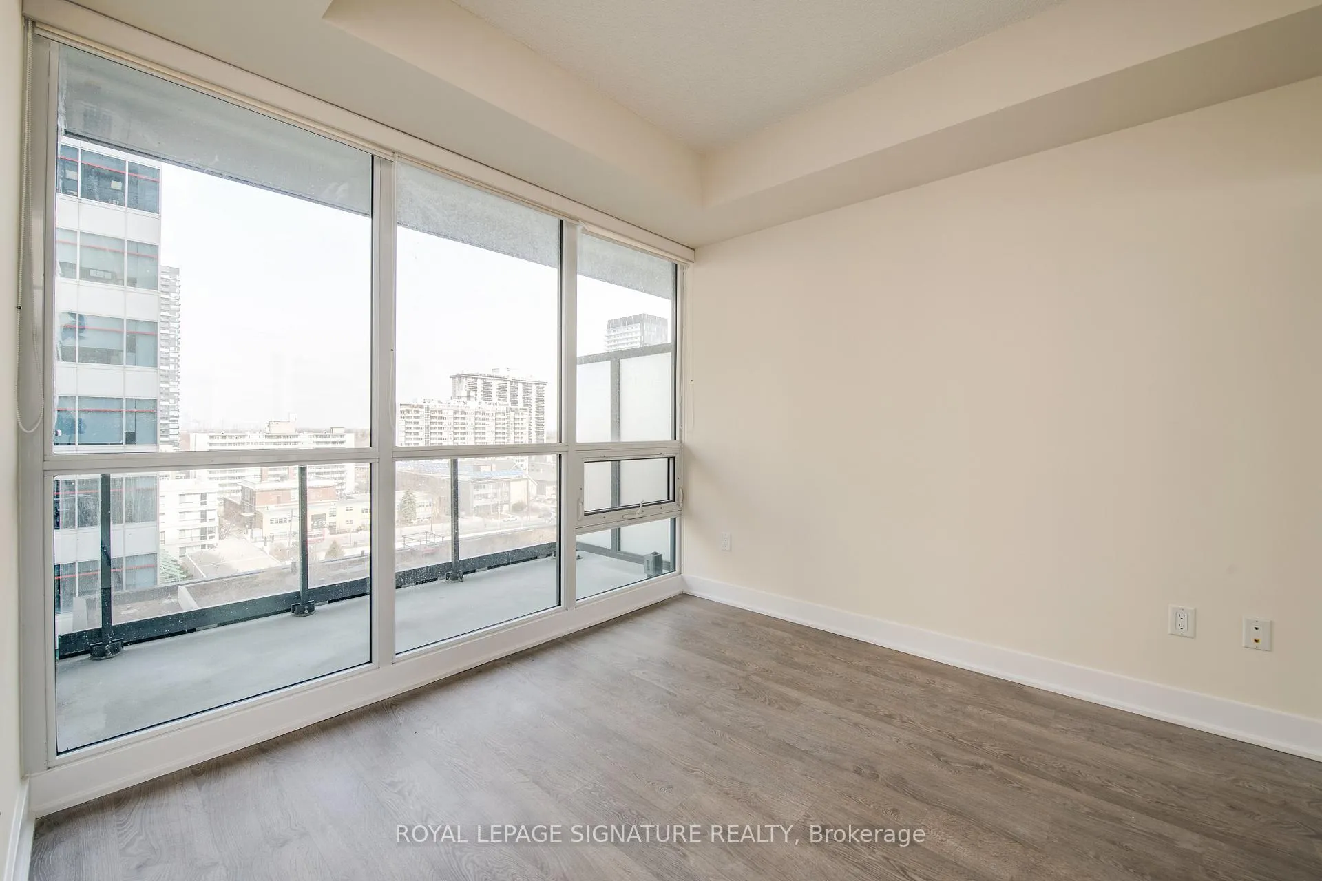 Photo 13 of Unit 806, 30 Roehampton Avenue, Toronto, Mount Pleasant West — HOMEH