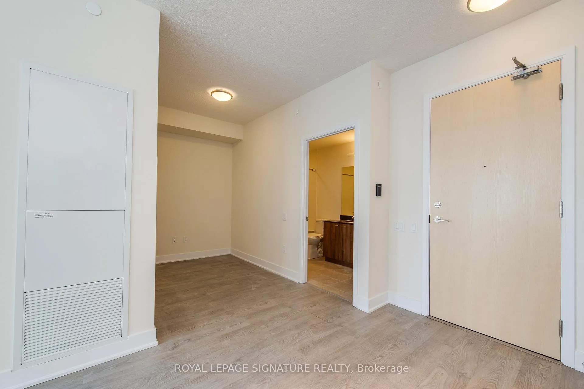 Photo 44 of Unit 806, 30 Roehampton Avenue, Toronto, Mount Pleasant West — HOMEH