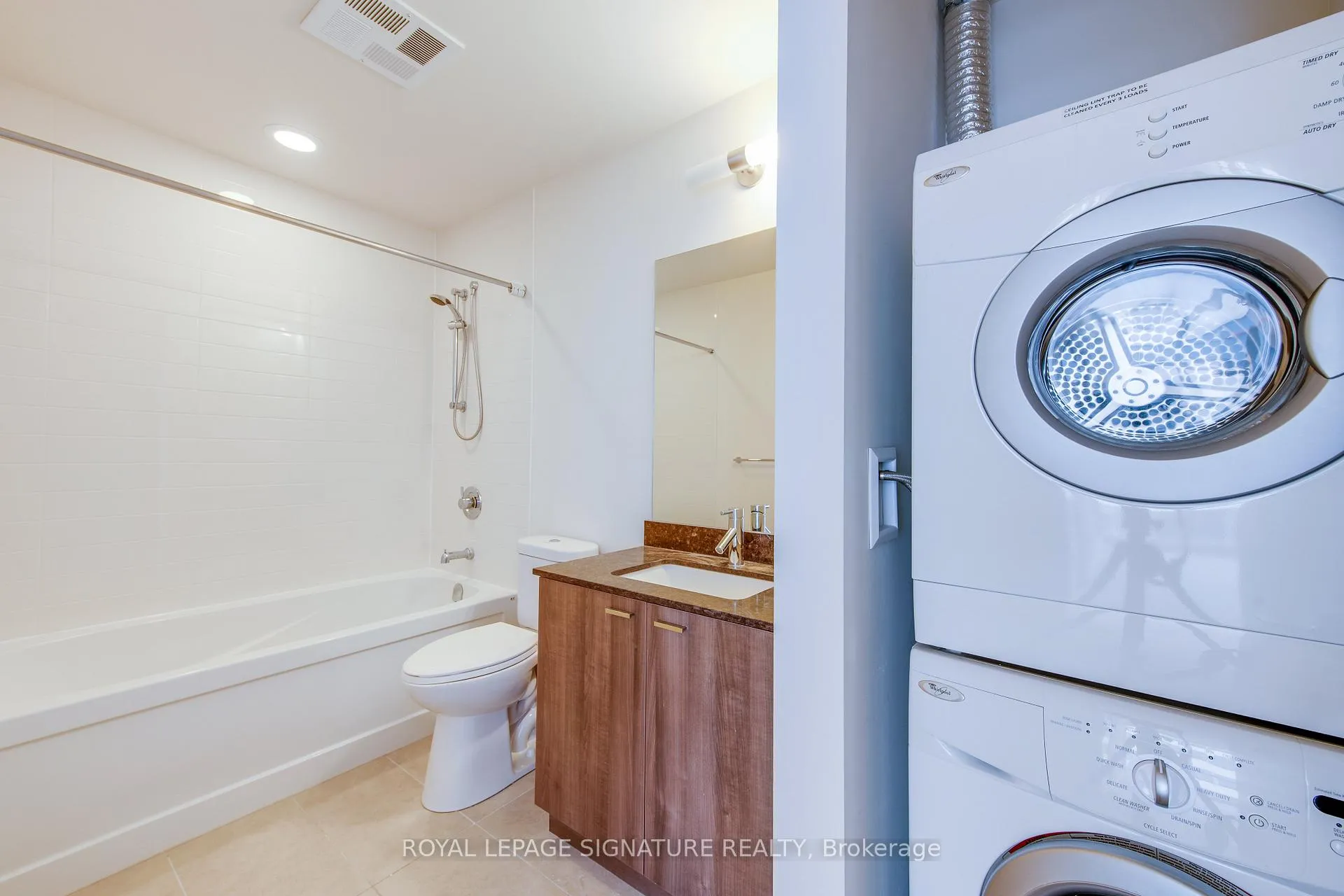 Photo 22 of Unit 806, 30 Roehampton Avenue, Toronto, Mount Pleasant West — HOMEH