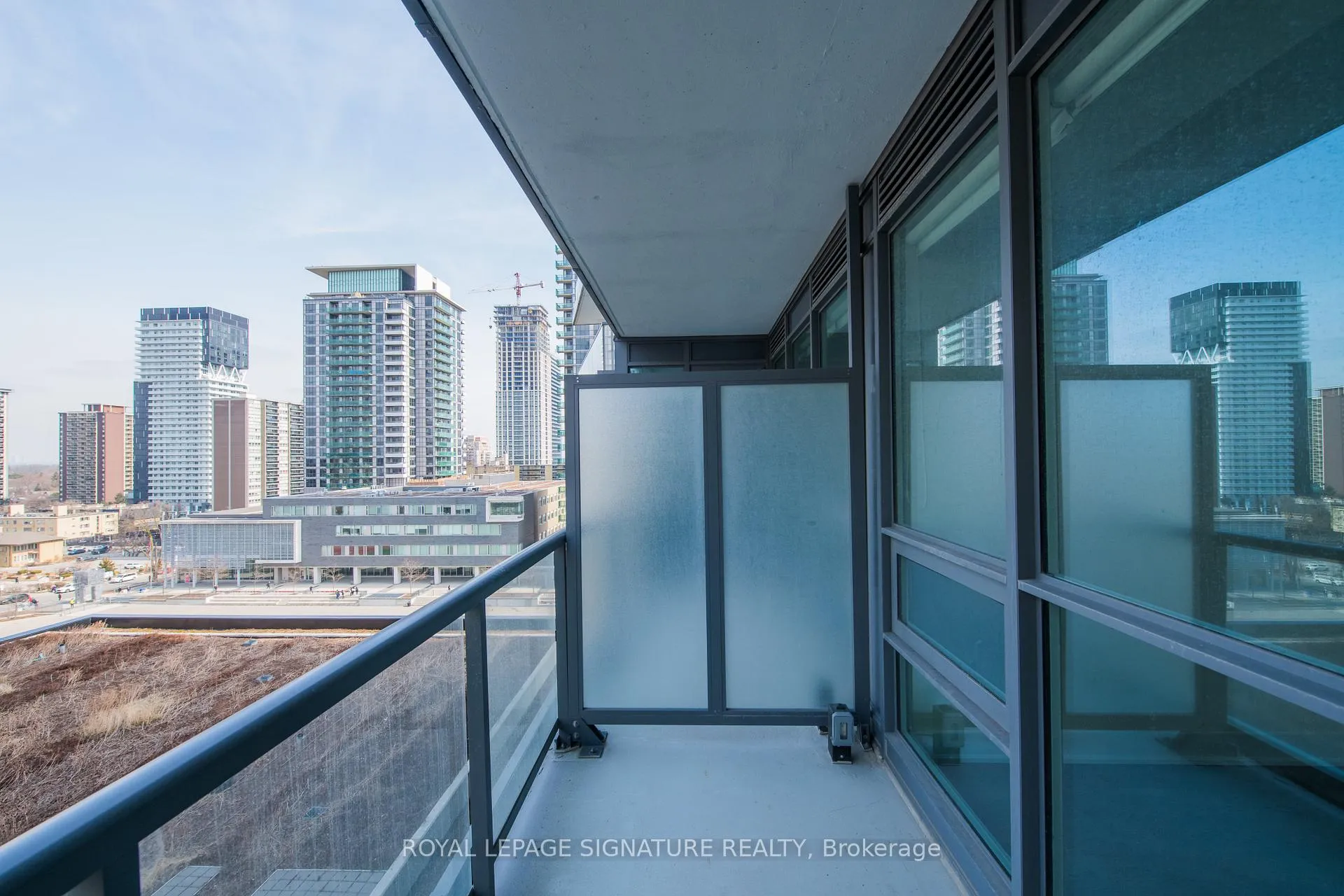 Photo 51 of Unit 806, 30 Roehampton Avenue, Toronto, Mount Pleasant West — HOMEH