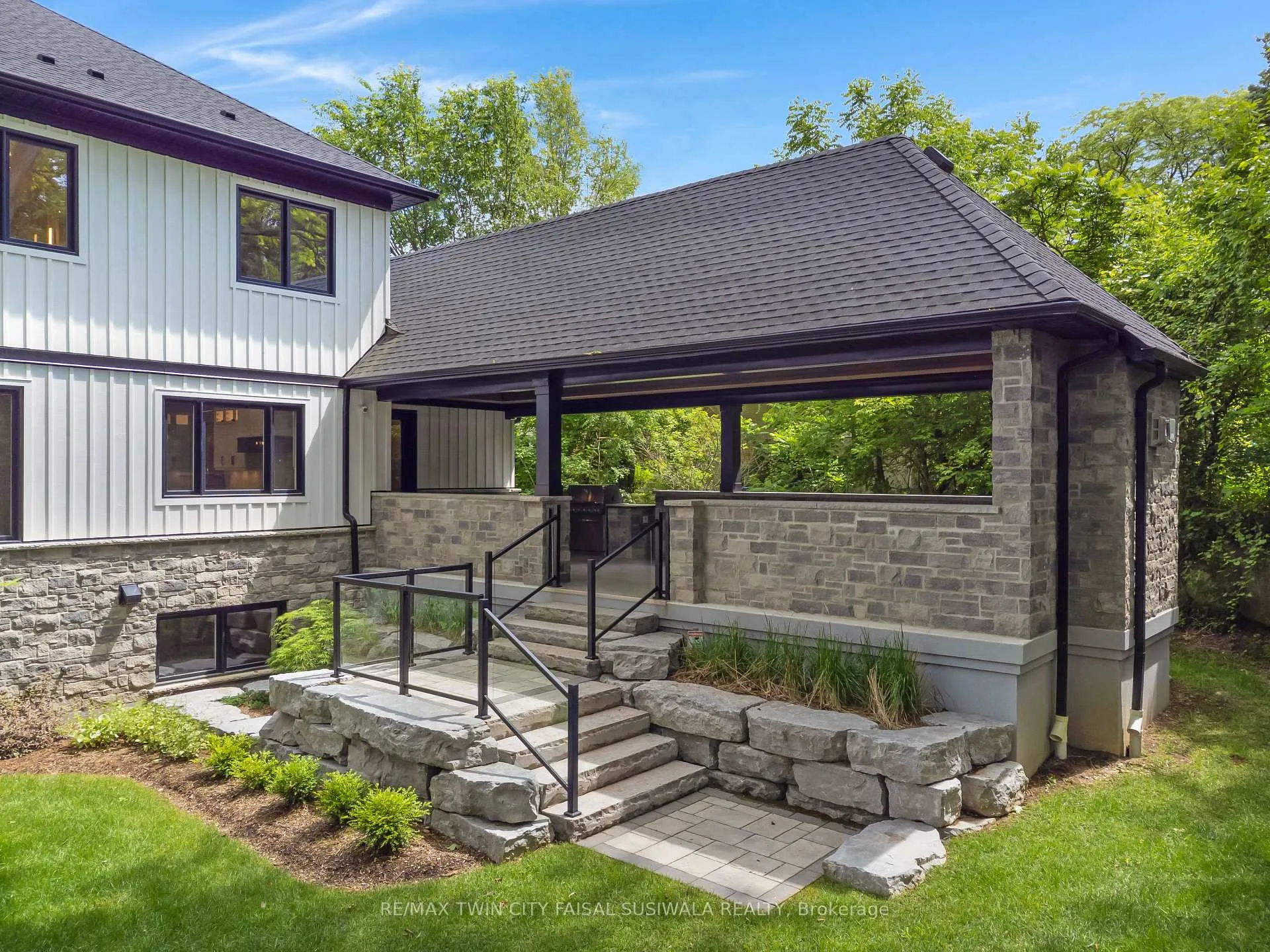 Photo 5 of 230 Stanley Drive, Waterloo, Uptown West — HOMEH