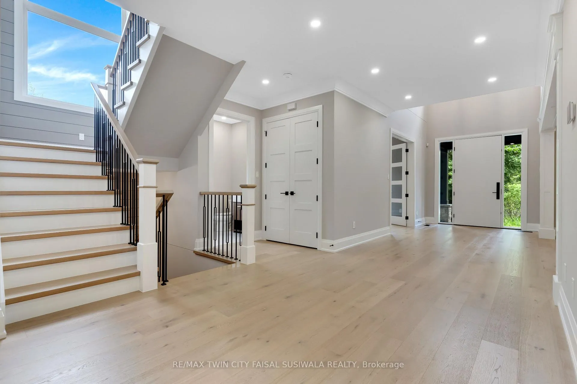 Photo 13 of 230 Stanley Drive, Waterloo, Uptown West — HOMEH