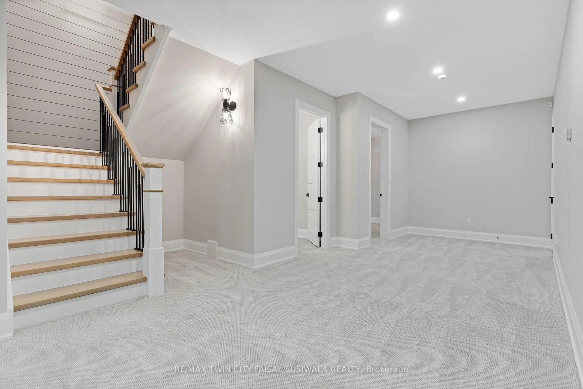 Photo 39 of 230 Stanley Drive, Waterloo, Uptown West — HOMEH