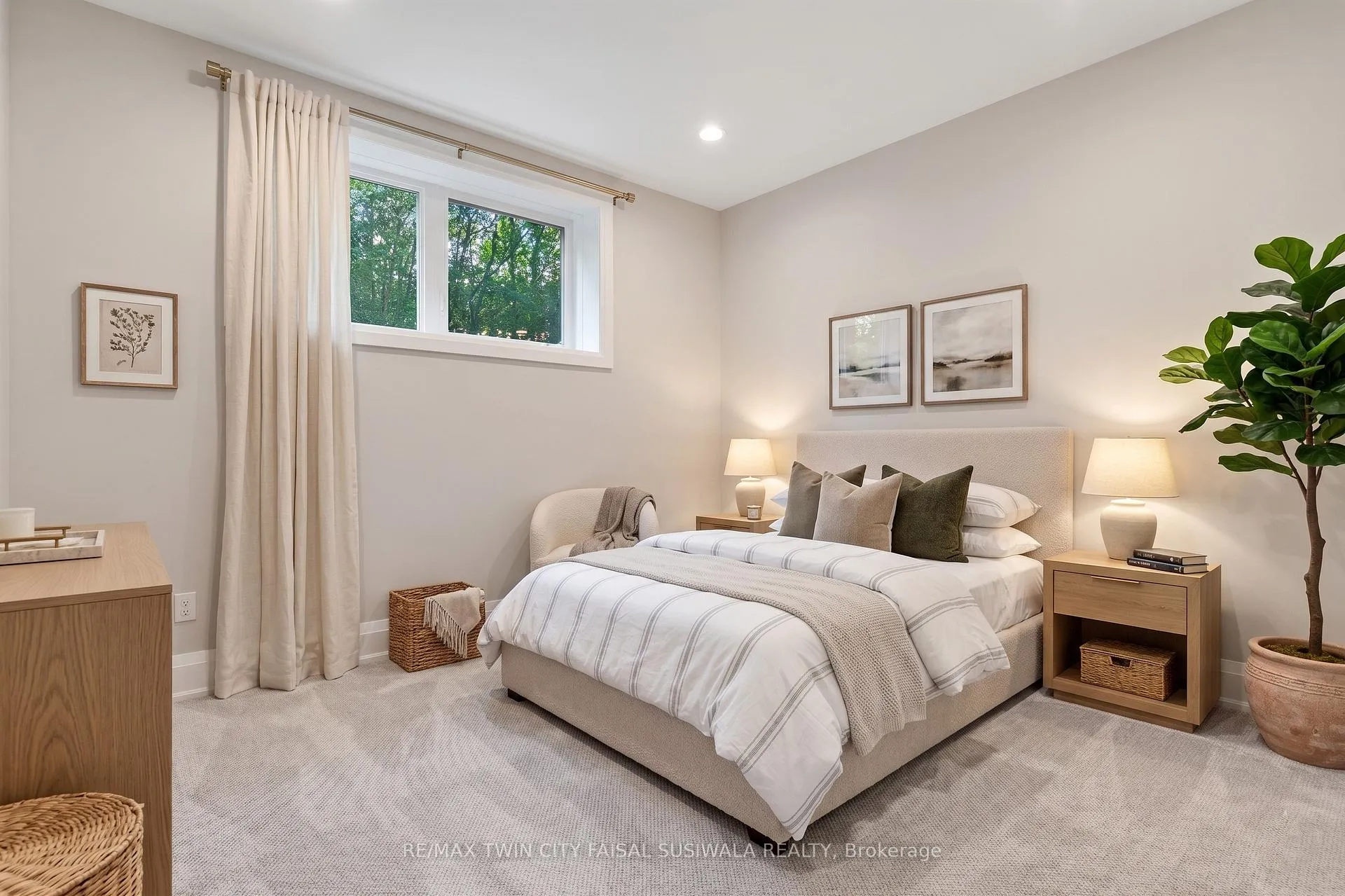 Photo 41 of 230 Stanley Drive, Waterloo, Uptown West — HOMEH