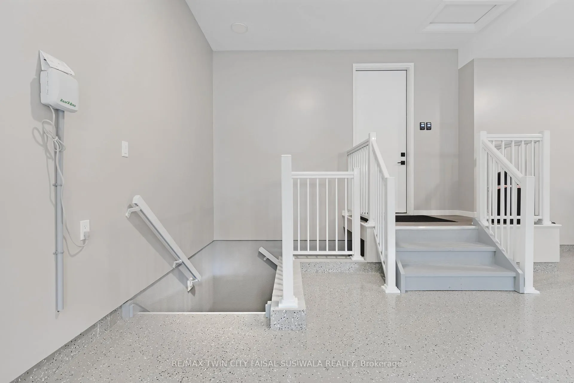 Photo 47 of 230 Stanley Drive, Waterloo, Uptown West — HOMEH