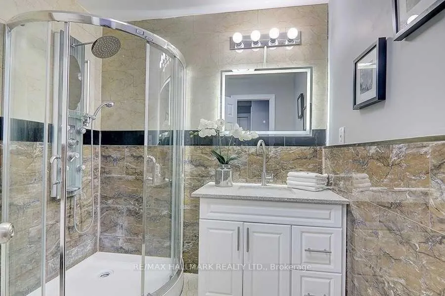 Photo 6 of 335 Chester Le Boulevard, Scarborough, L'Amoreaux — HOMEH