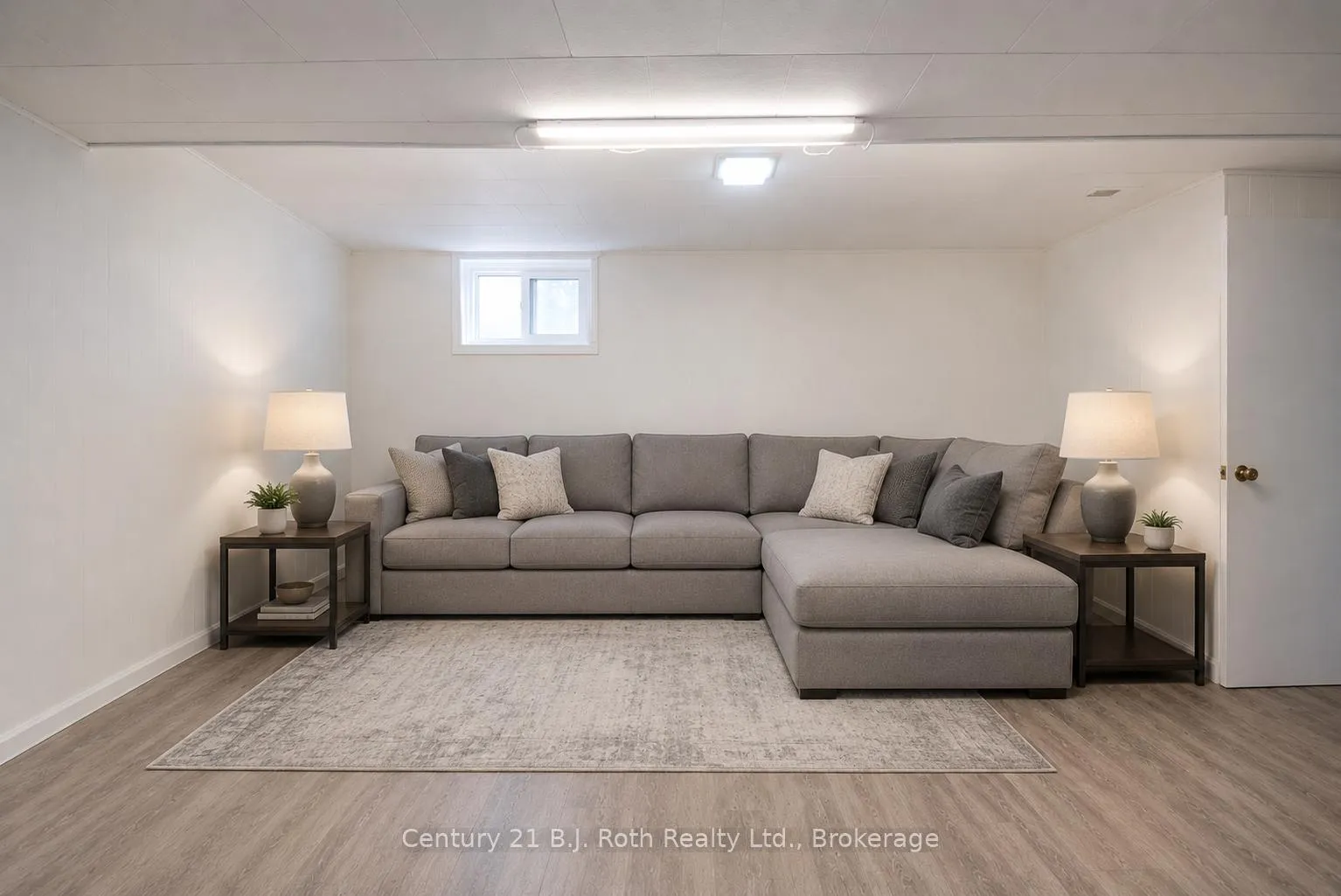 Photo 12 of 38 Andrea Crescent, Orillia — HOMEH