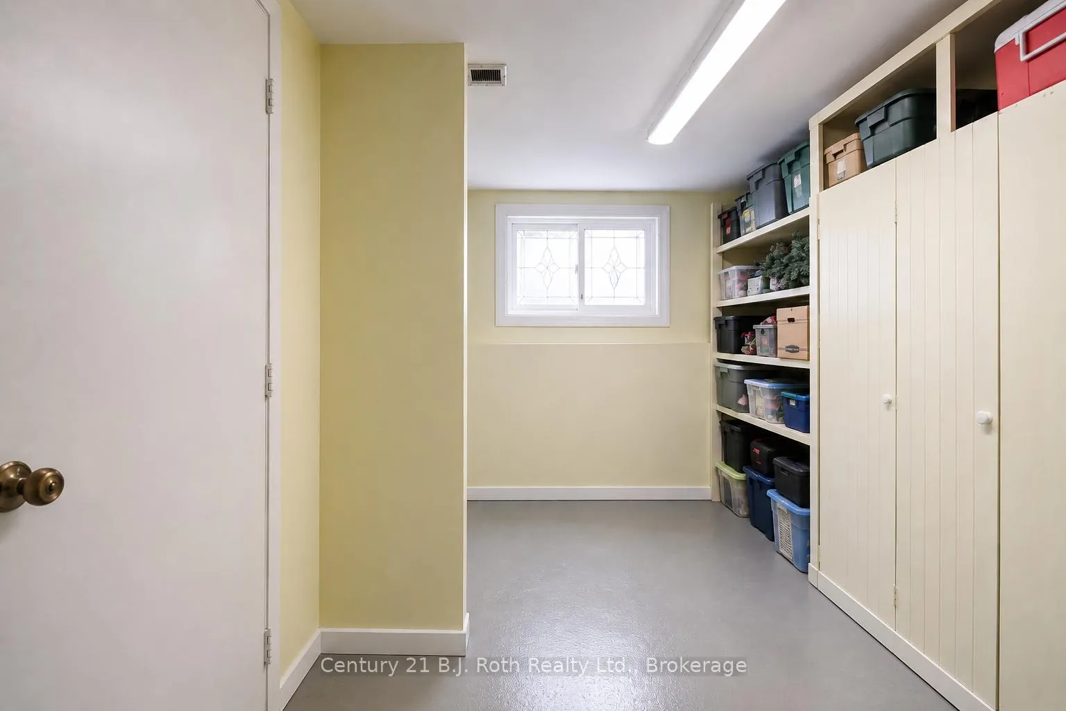 Photo 16 of 38 Andrea Crescent, Orillia — HOMEH