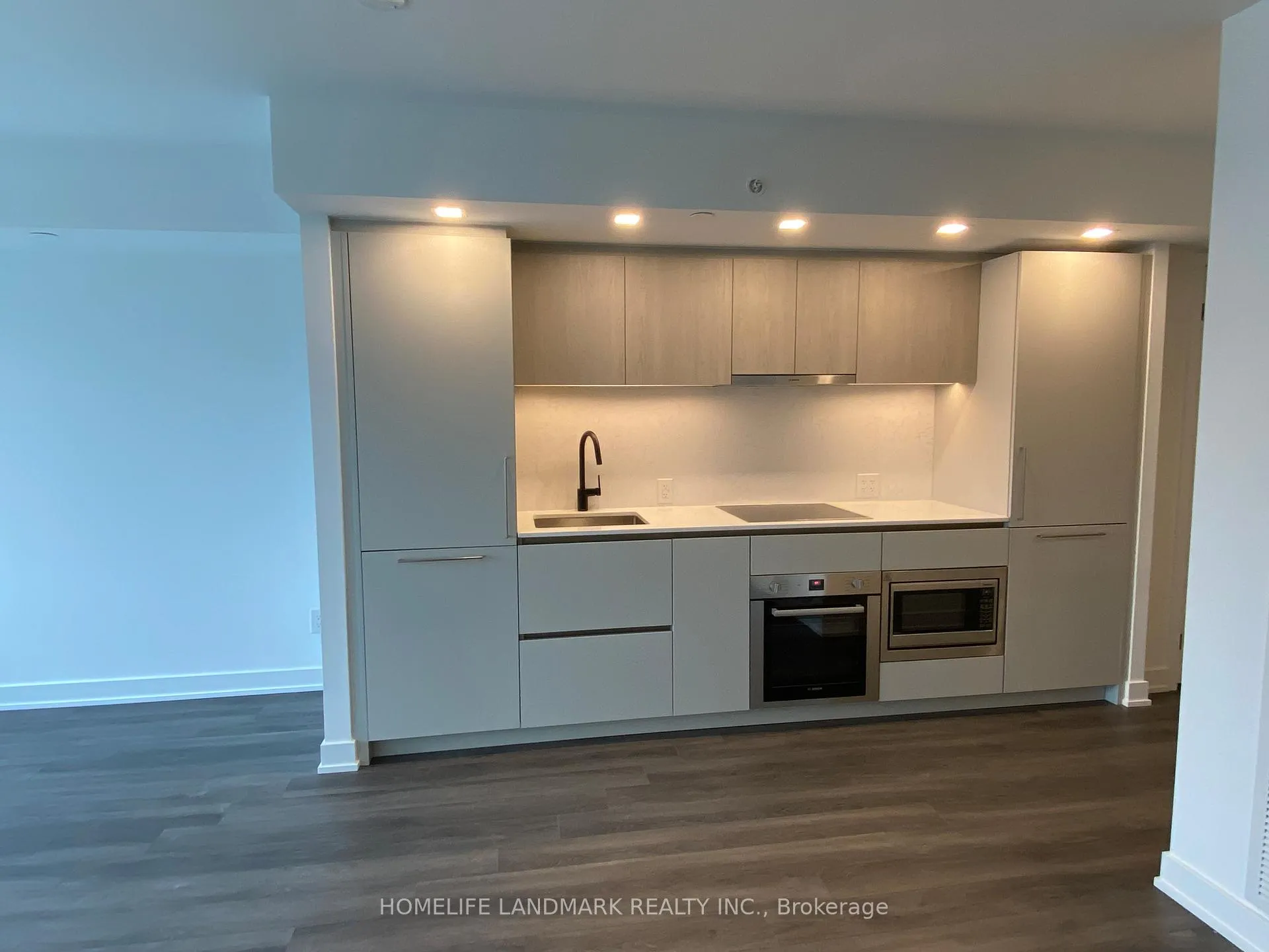 Photo 6 of Unit 1401, 609 Sherbourne Street, Toronto, North St. James Town — HOMEH