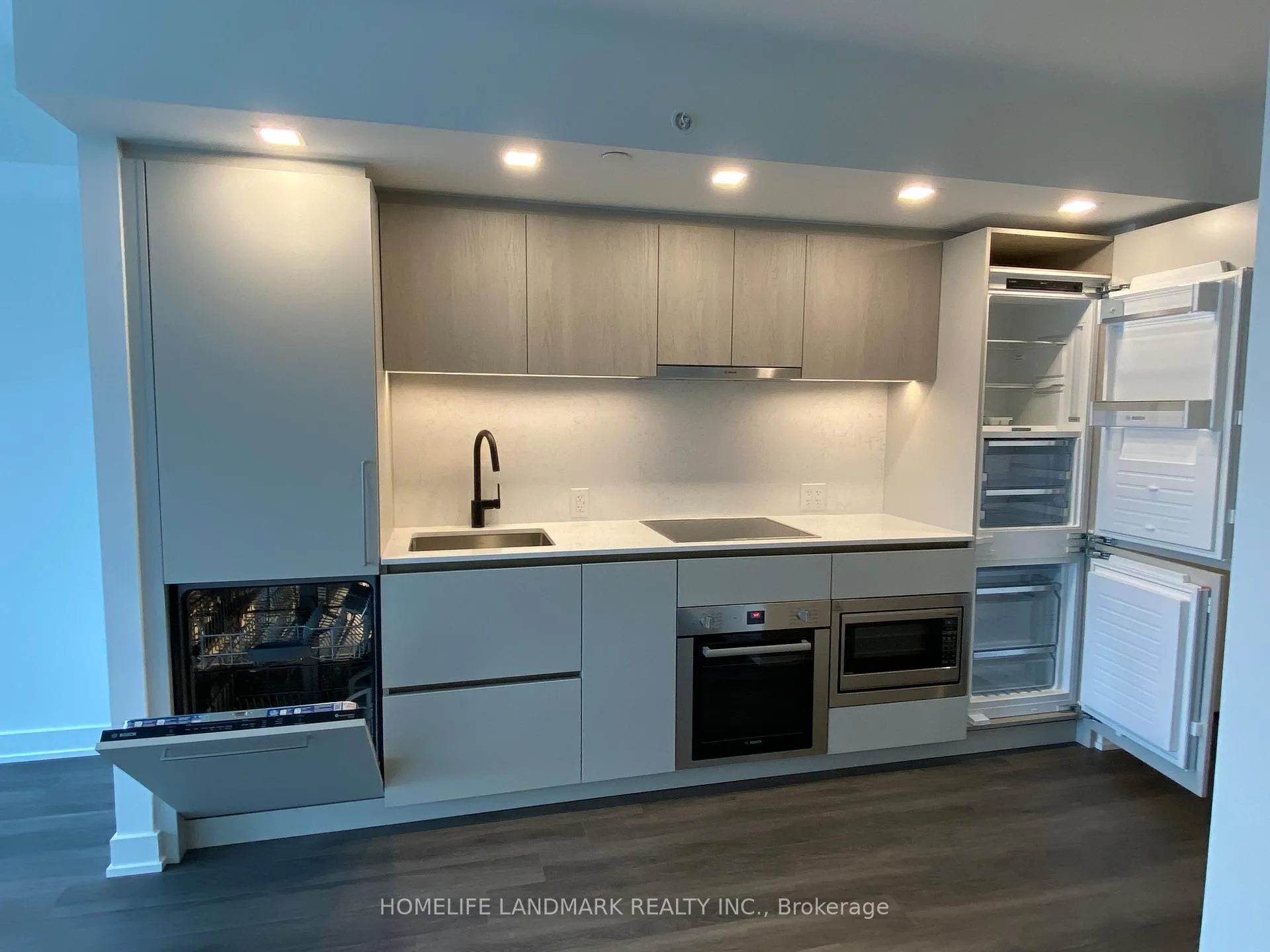Photo 7 of Unit 1401, 609 Sherbourne Street, Toronto, North St. James Town — HOMEH