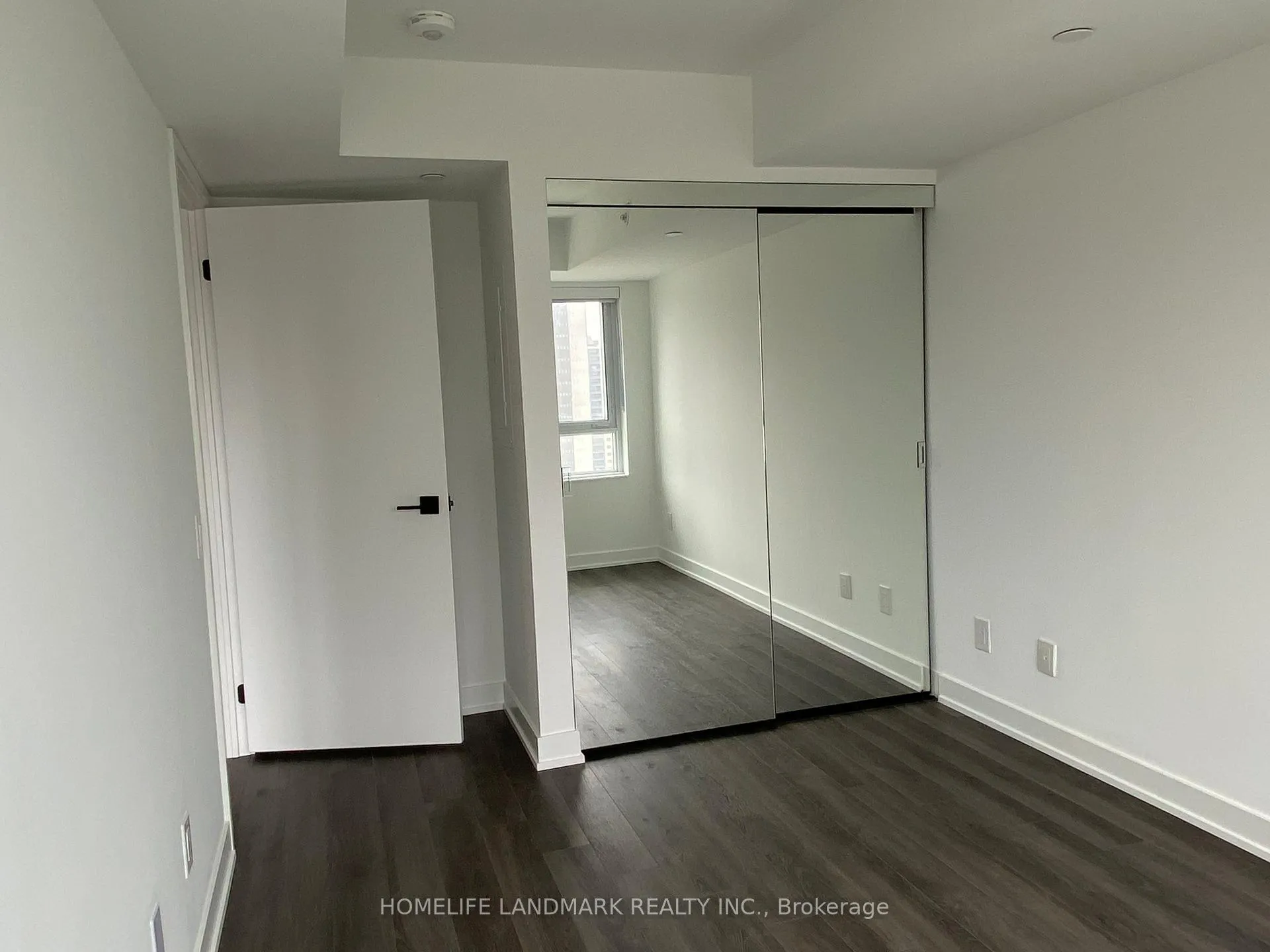 Photo 12 of Unit 1401, 609 Sherbourne Street, Toronto, North St. James Town — HOMEH