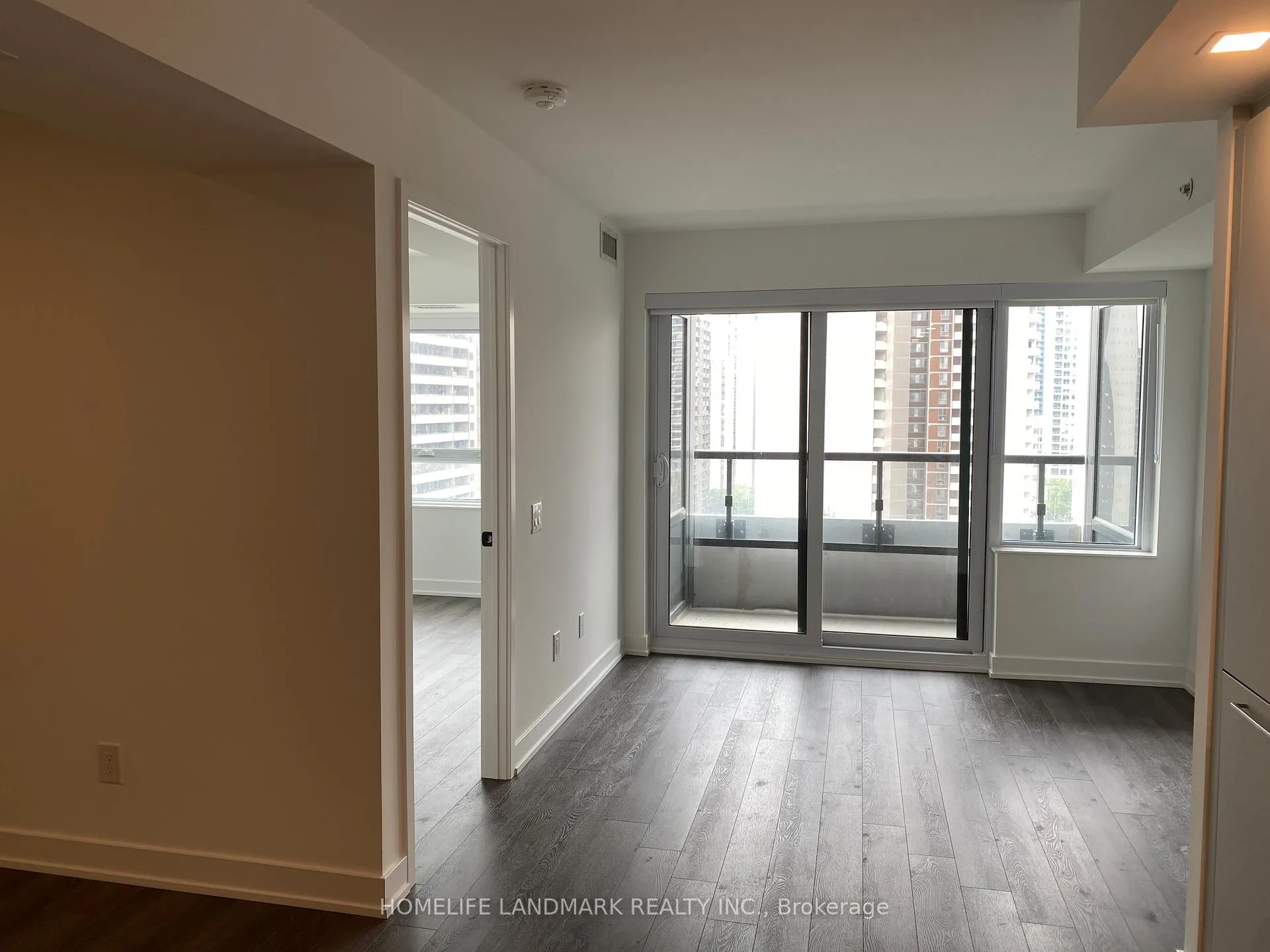 Photo 14 of Unit 1401, 609 Sherbourne Street, Toronto, North St. James Town — HOMEH