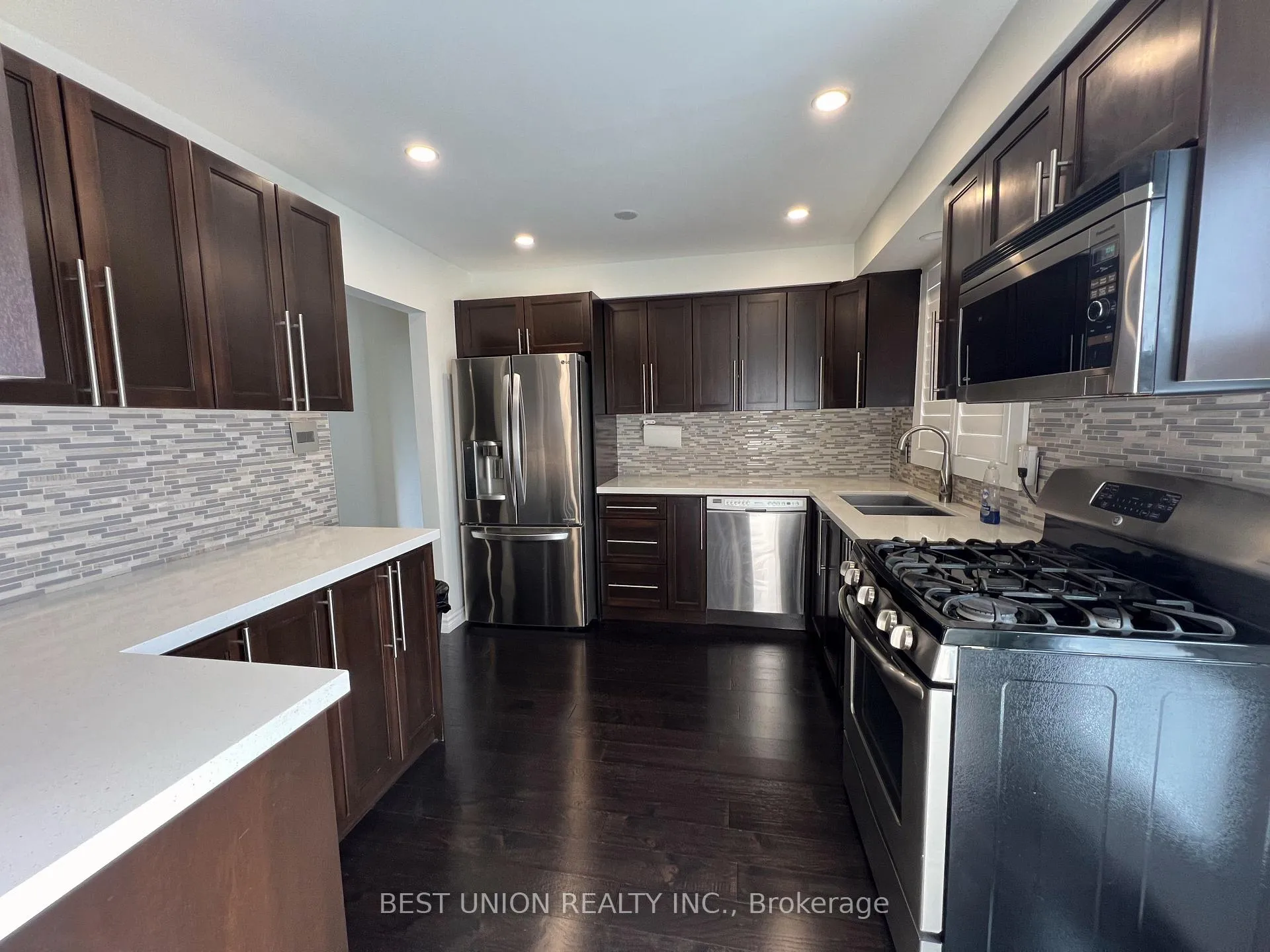Photo 7 of 41 Lavina Crescent, Hamilton, Mountview — HOMEH