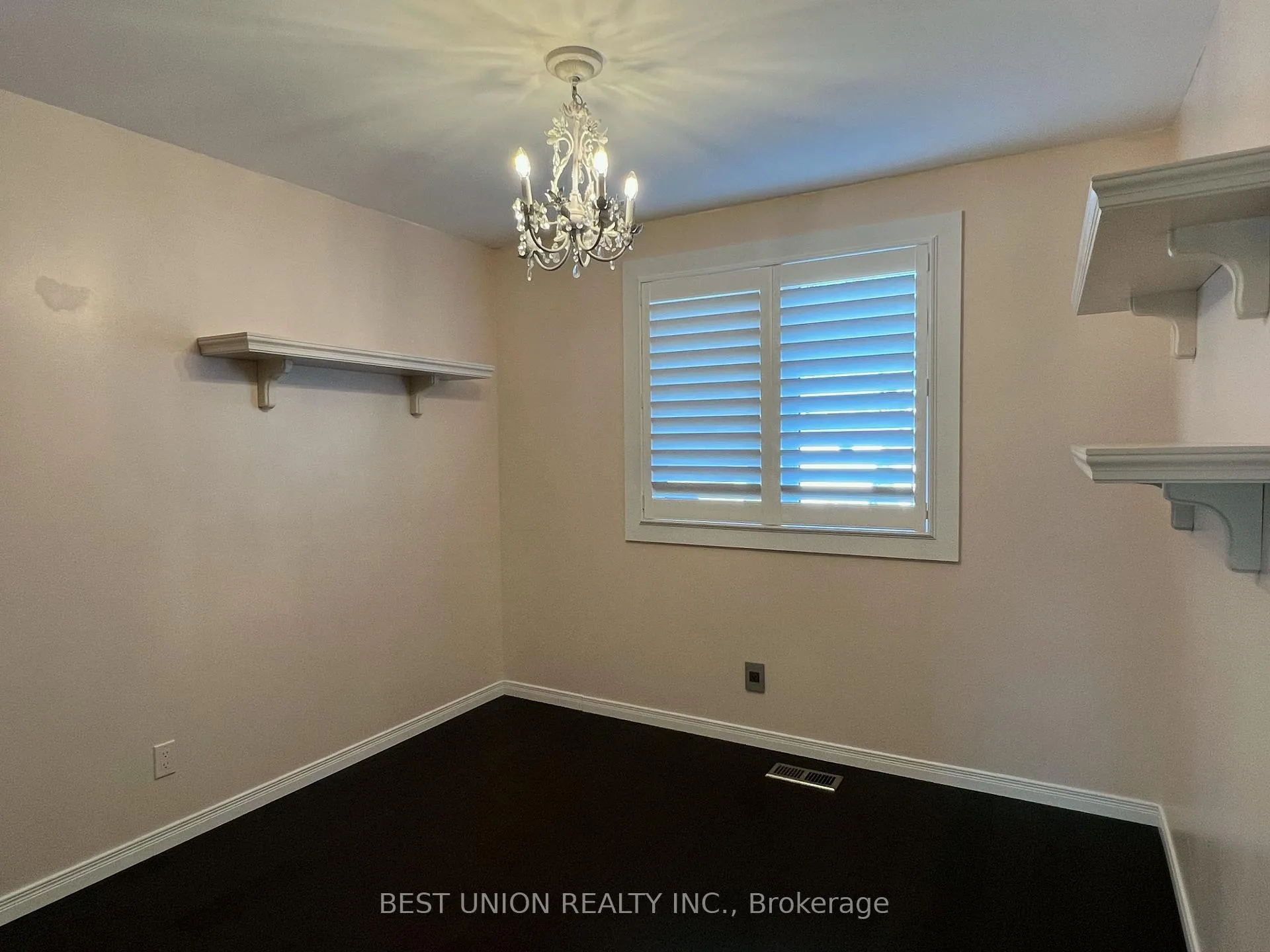 Photo 10 of 41 Lavina Crescent, Hamilton, Mountview — HOMEH