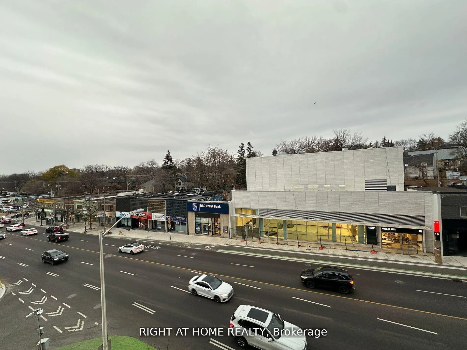 Photo 4 of Unit 320, 2020 Bathurst Street, Toronto, Humewood-Cedarvale — HOMEH