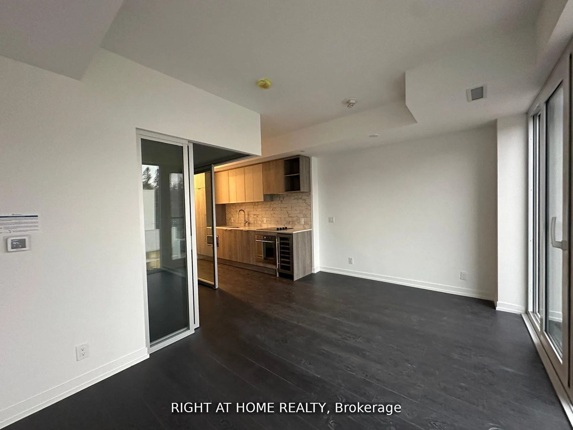 Photo 8 of Unit 320, 2020 Bathurst Street, Toronto, Humewood-Cedarvale — HOMEH