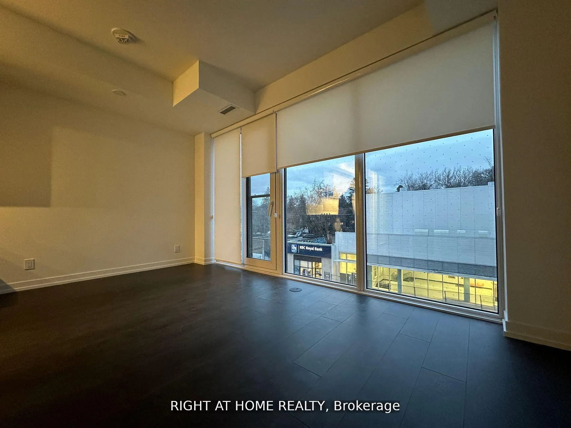 Photo 10 of Unit 320, 2020 Bathurst Street, Toronto, Humewood-Cedarvale — HOMEH