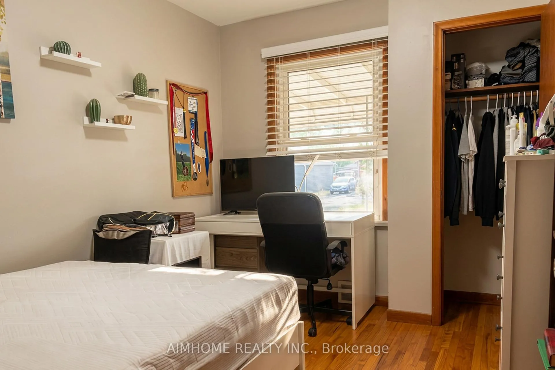 Photo 8 of 8 Munro Street, Thorold, Thorold Downtown — HOMEH
