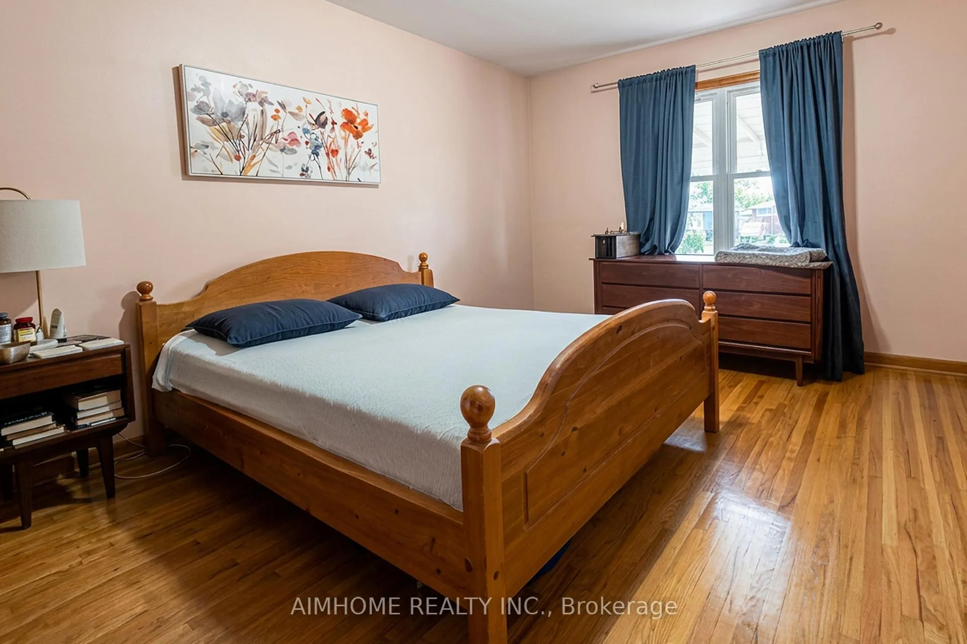 Photo 9 of 8 Munro Street, Thorold, Thorold Downtown — HOMEH