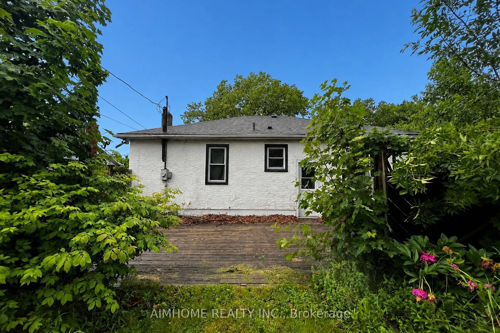 Photo 16 of 8 Munro Street, Thorold, Thorold Downtown — HOMEH
