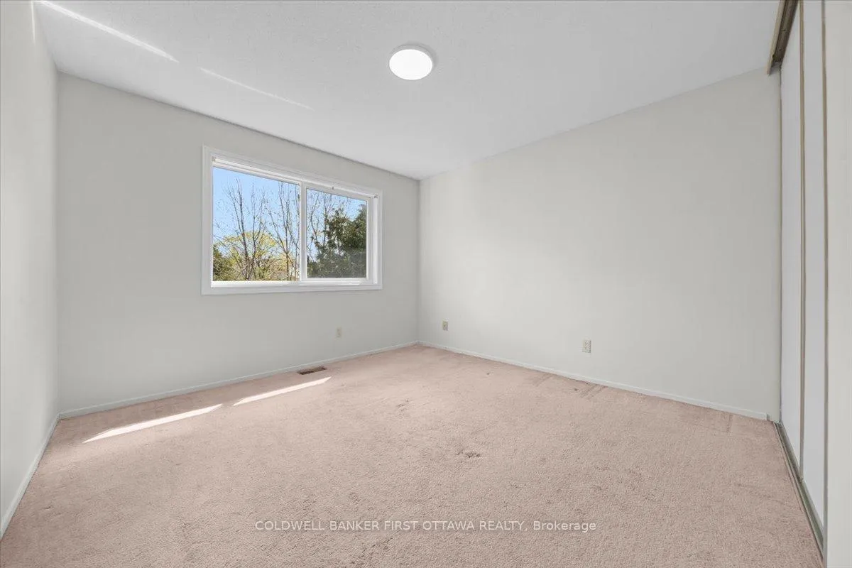 Photo 26 of 1841 Thistleleaf Crescent, Ottawa, Chapel Hill — HOMEH