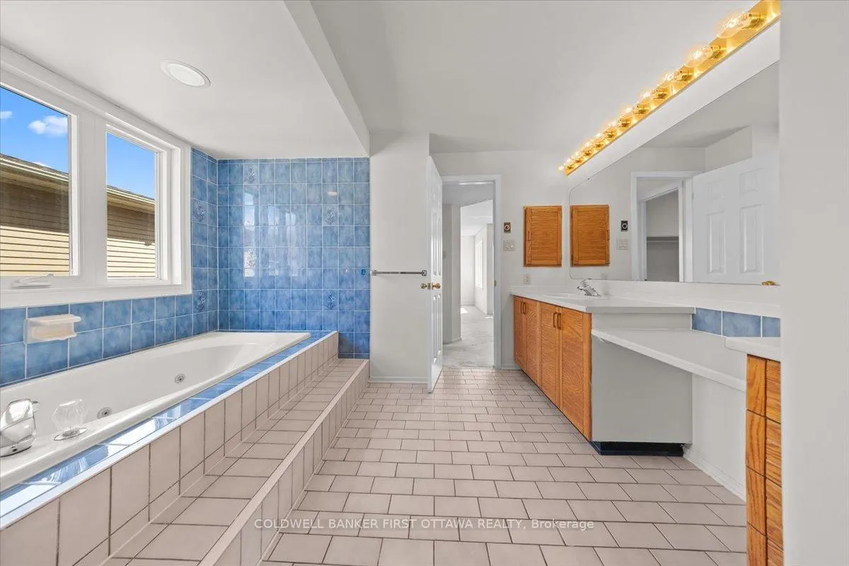 Photo 30 of 1841 Thistleleaf Crescent, Ottawa, Chapel Hill — HOMEH