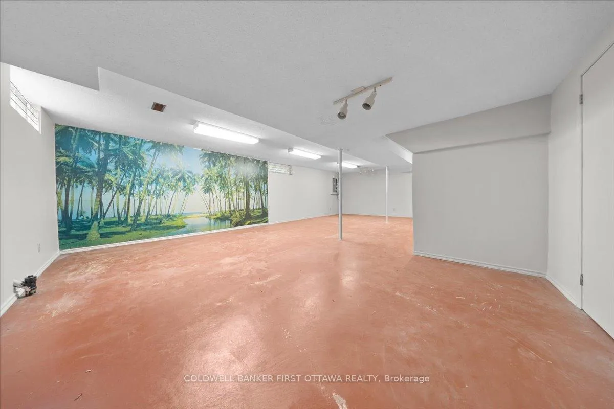 Photo 33 of 1841 Thistleleaf Crescent, Ottawa, Chapel Hill — HOMEH