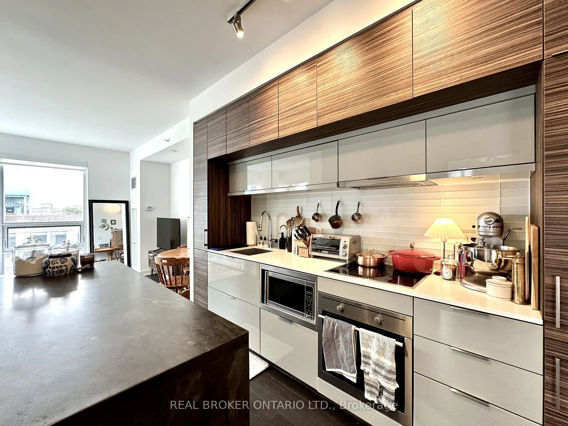 Photo 5 of Unit 2502, 88 Scott Street, Toronto, Church-Yonge Corridor — HOMEH