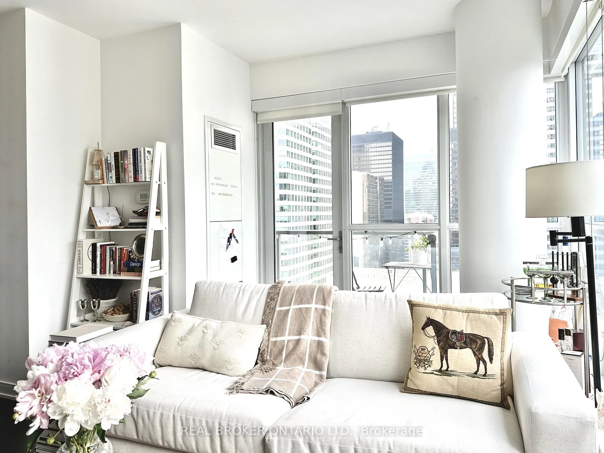 Photo 14 of Unit 2502, 88 Scott Street, Toronto, Church-Yonge Corridor — HOMEH