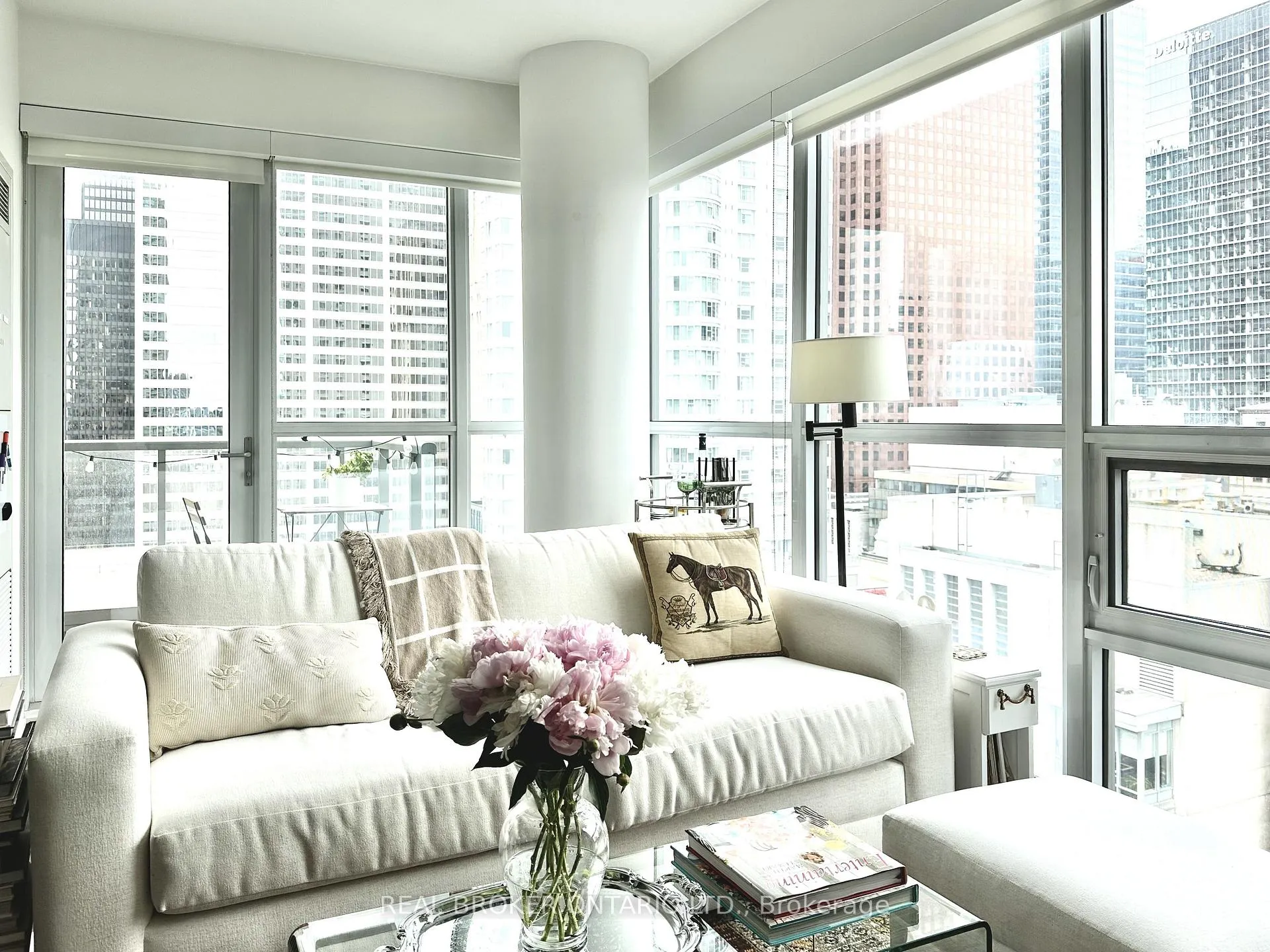 Photo 15 of Unit 2502, 88 Scott Street, Toronto, Church-Yonge Corridor — HOMEH