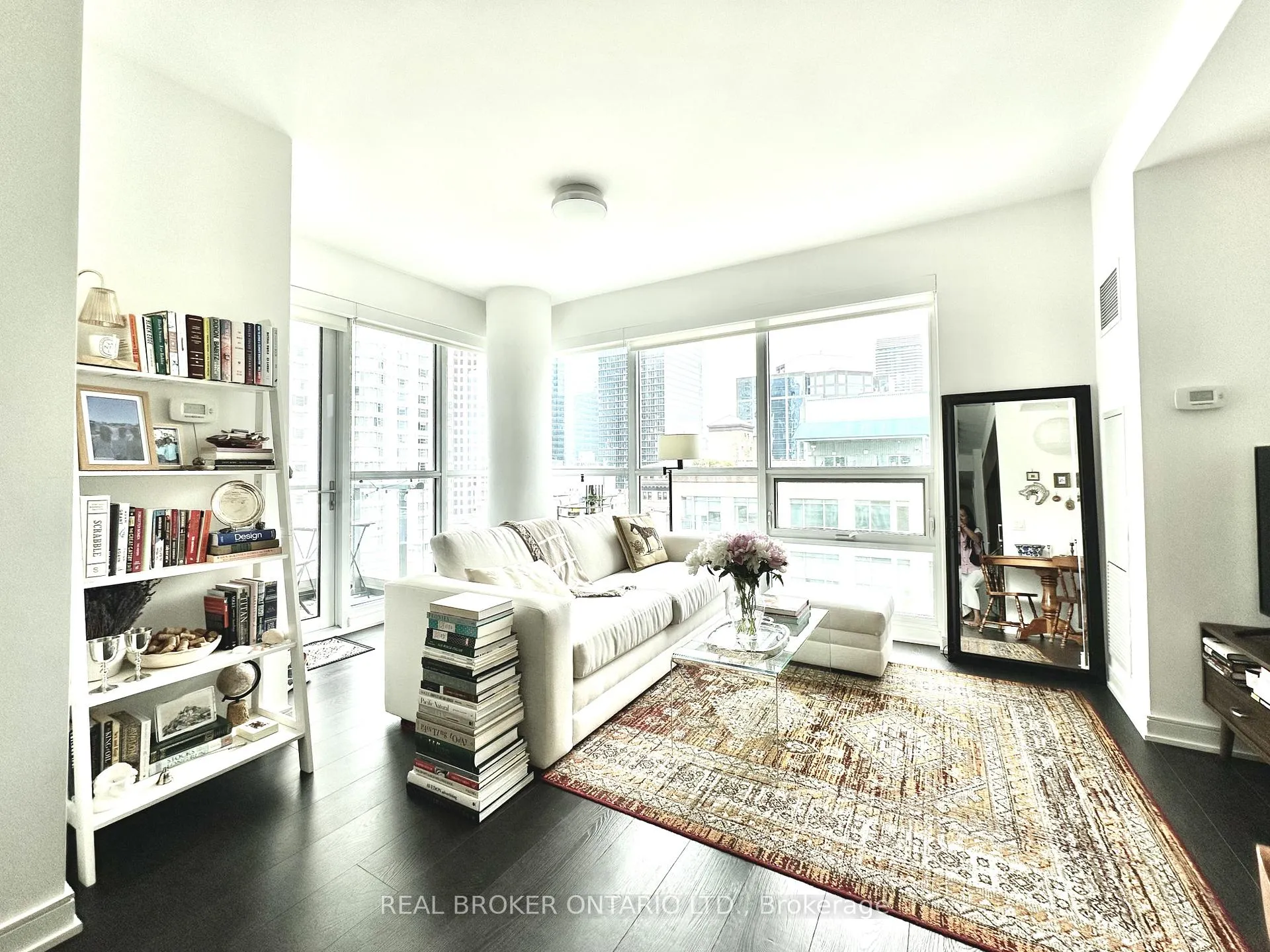 Photo 17 of Unit 2502, 88 Scott Street, Toronto, Church-Yonge Corridor — HOMEH