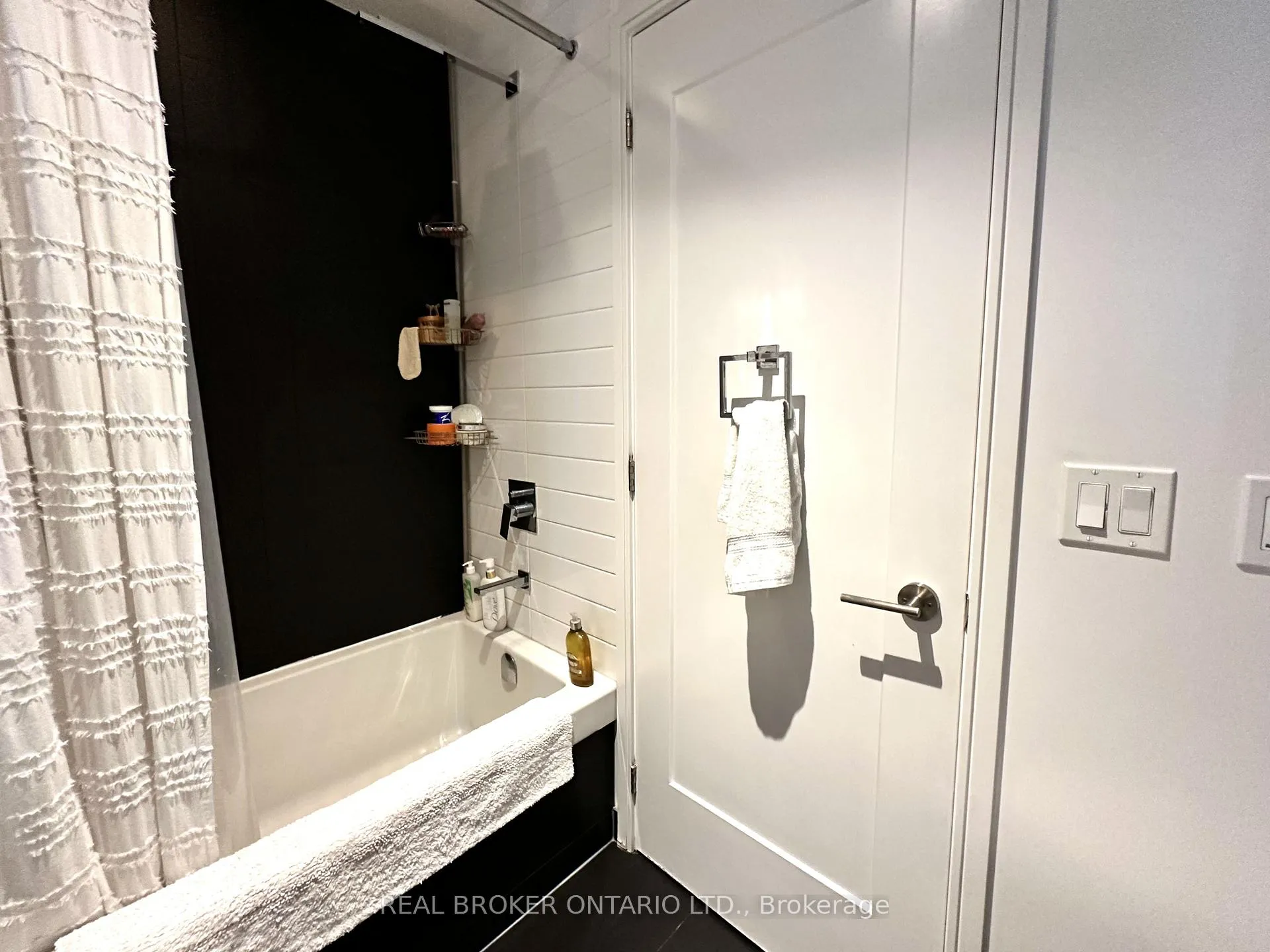 Photo 24 of Unit 2502, 88 Scott Street, Toronto, Church-Yonge Corridor — HOMEH