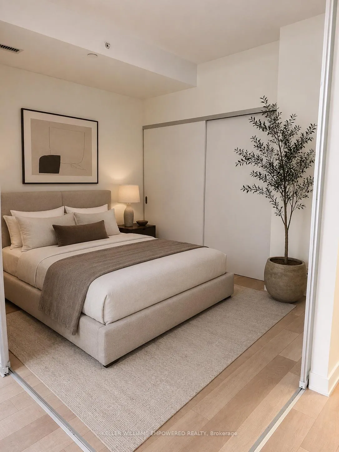 Photo 7 of Unit 406, 210 Simcoe Street, Toronto, Kensington-Chinatown — HOMEH