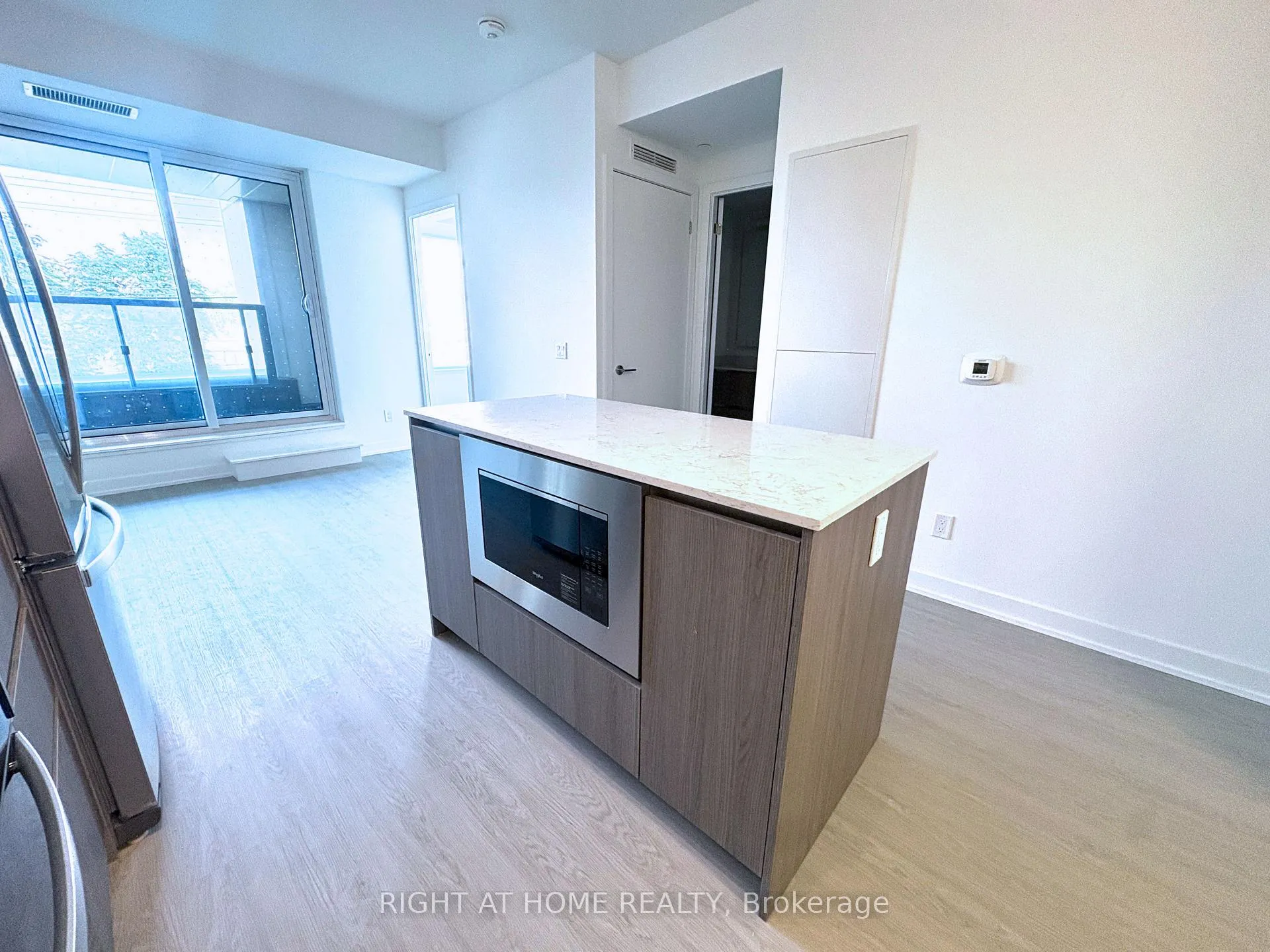 Photo 4 of Unit 221, 8188 Yonge Street, Vaughan, Uplands — HOMEH