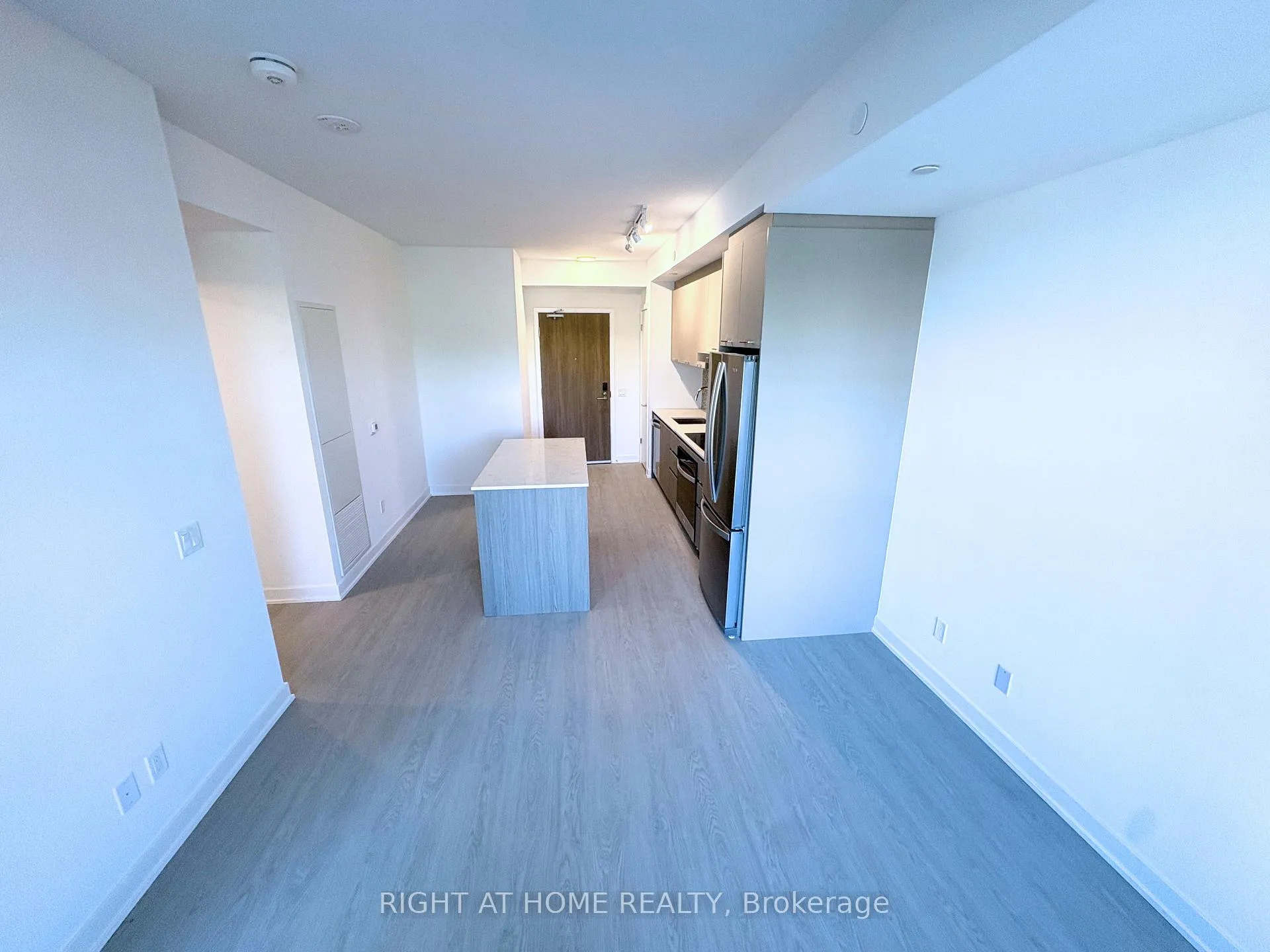 Photo 10 of Unit 221, 8188 Yonge Street, Vaughan, Uplands — HOMEH