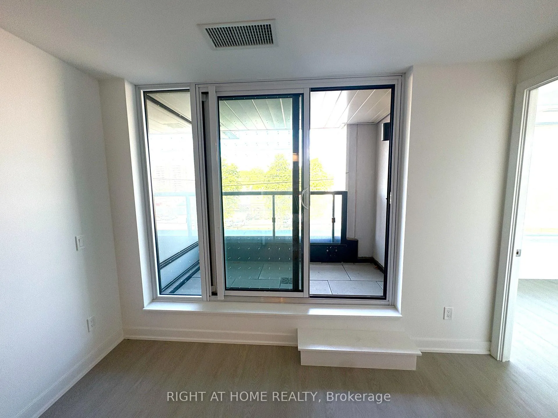 Photo 12 of Unit 221, 8188 Yonge Street, Vaughan, Uplands — HOMEH