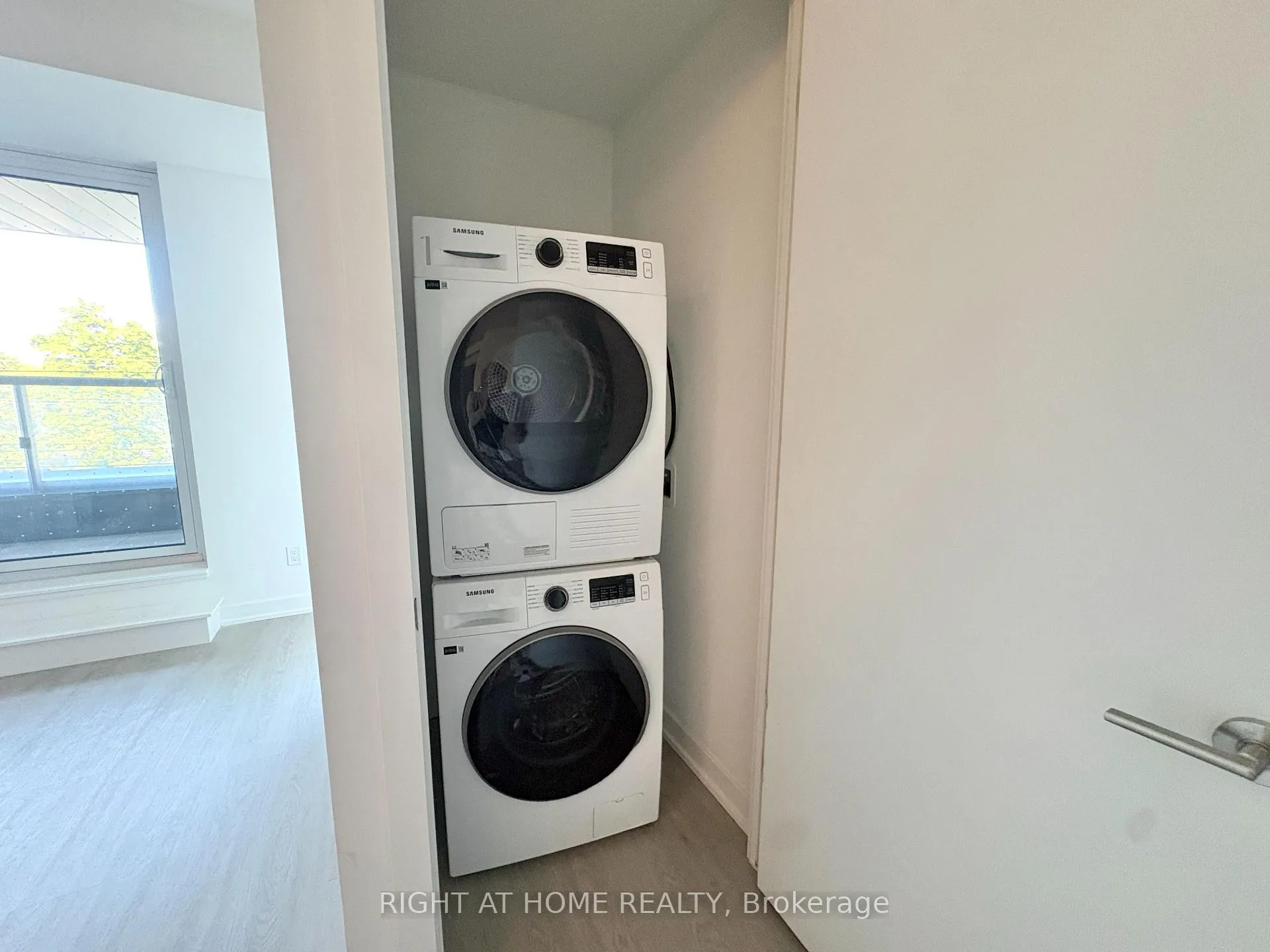 Photo 14 of Unit 221, 8188 Yonge Street, Vaughan, Uplands — HOMEH