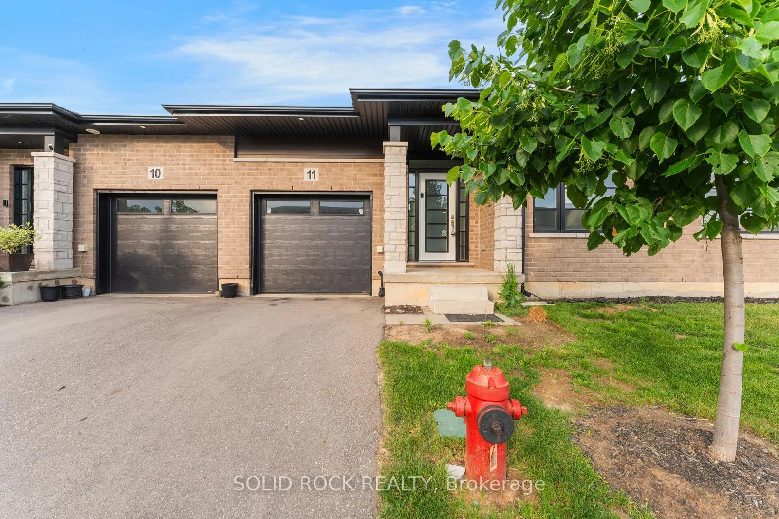 Photo 2 of Unit 11, 550 Grey Street, Brantford, Echo Place — HOMEH