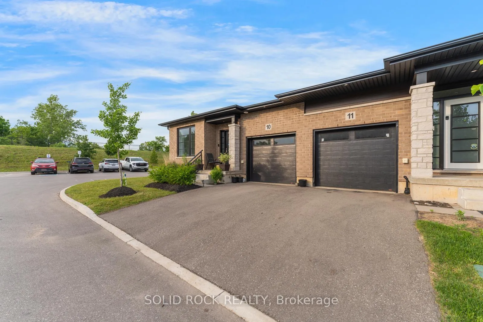 Photo 3 of Unit 11, 550 Grey Street, Brantford, Echo Place — HOMEH