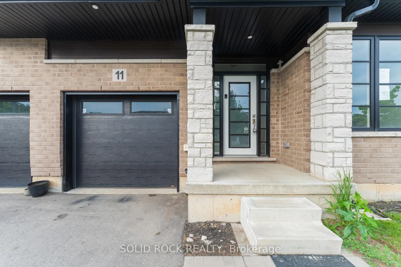 Photo 4 of Unit 11, 550 Grey Street, Brantford, Echo Place — HOMEH